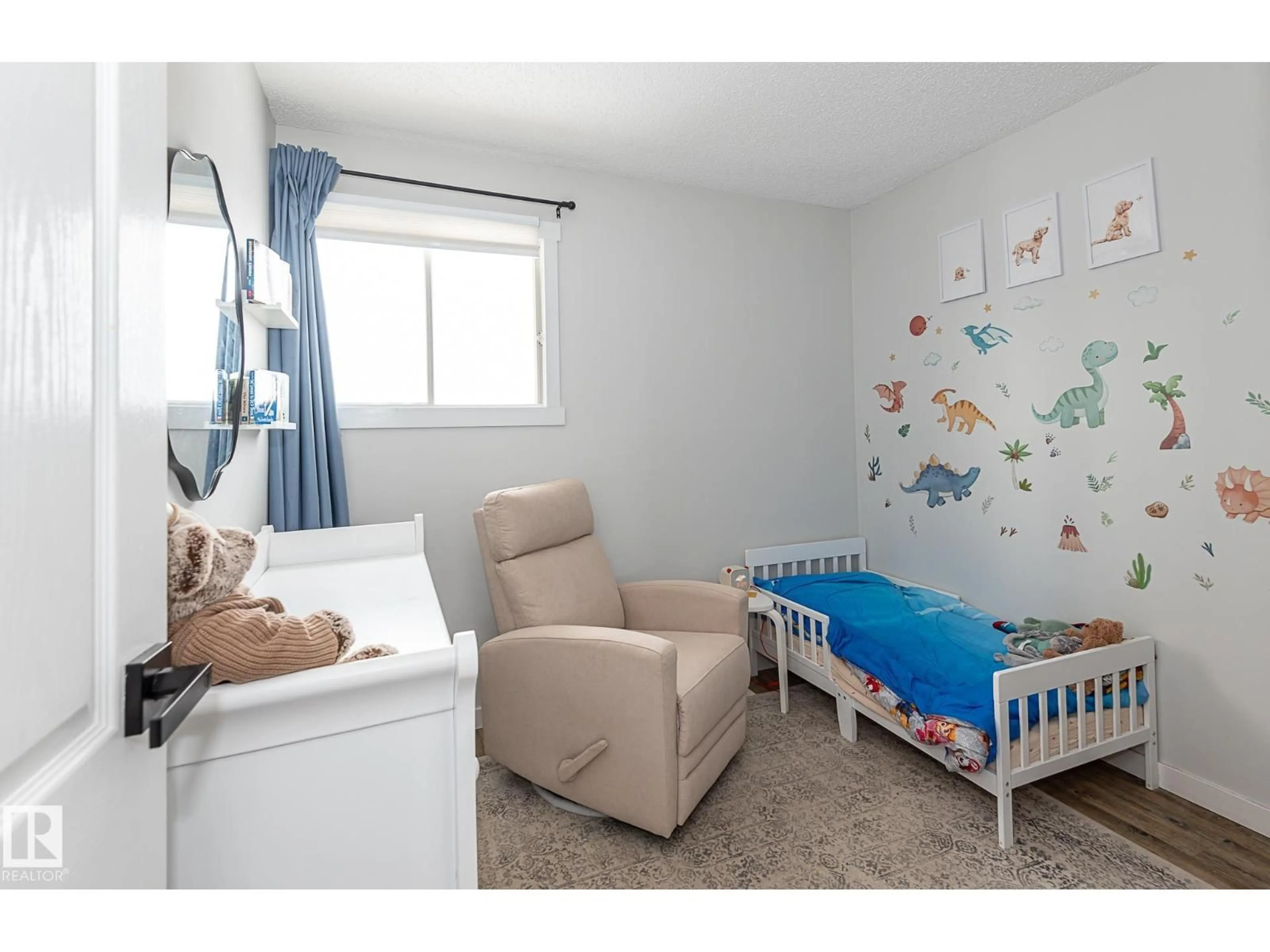 A pic of a room for 8326 157 AV, Edmonton Alberta T5Z2P7