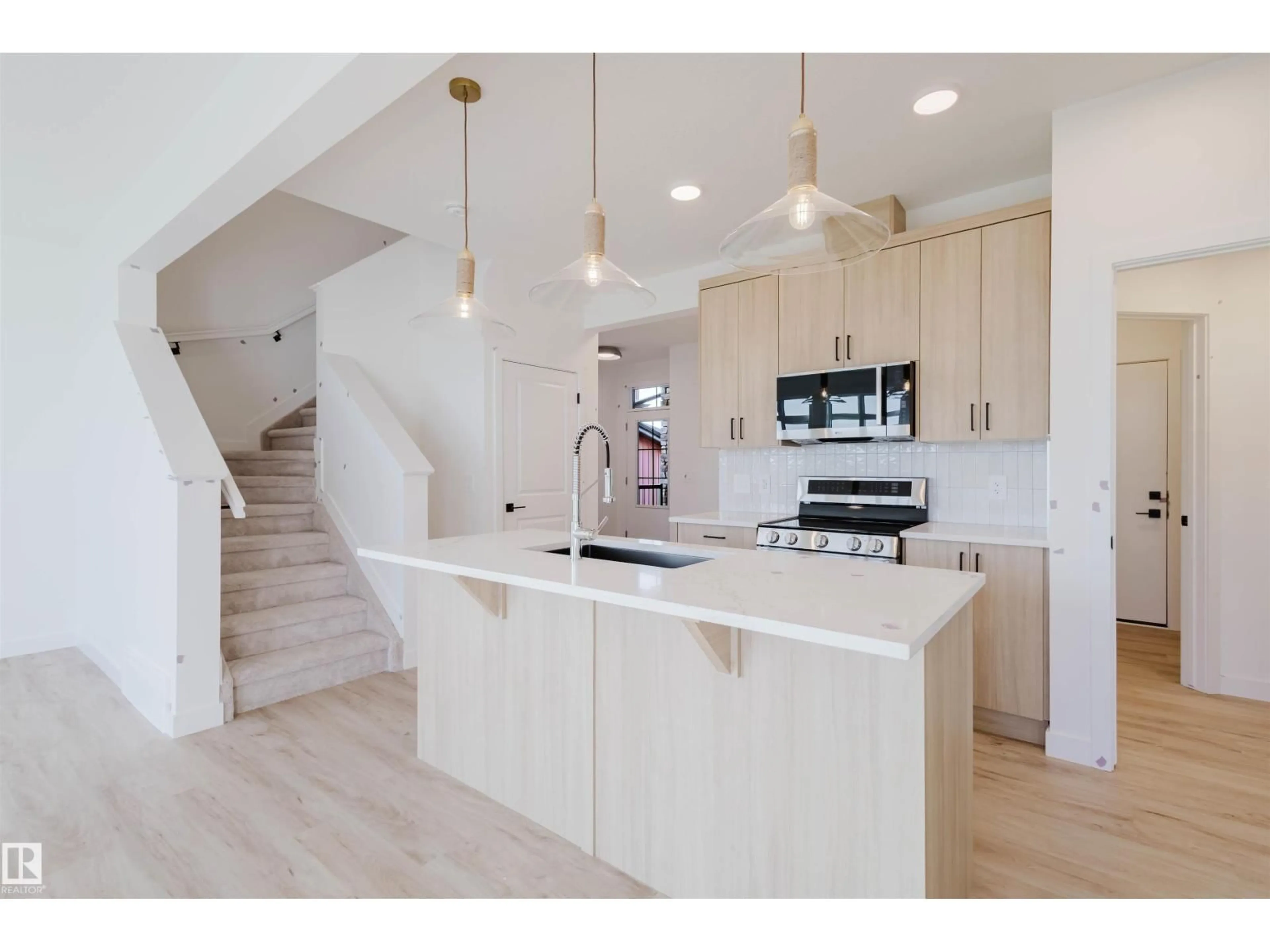 Open concept kitchen, unknown for 41 CHARTRES CL, St. Albert Alberta T8T2E1