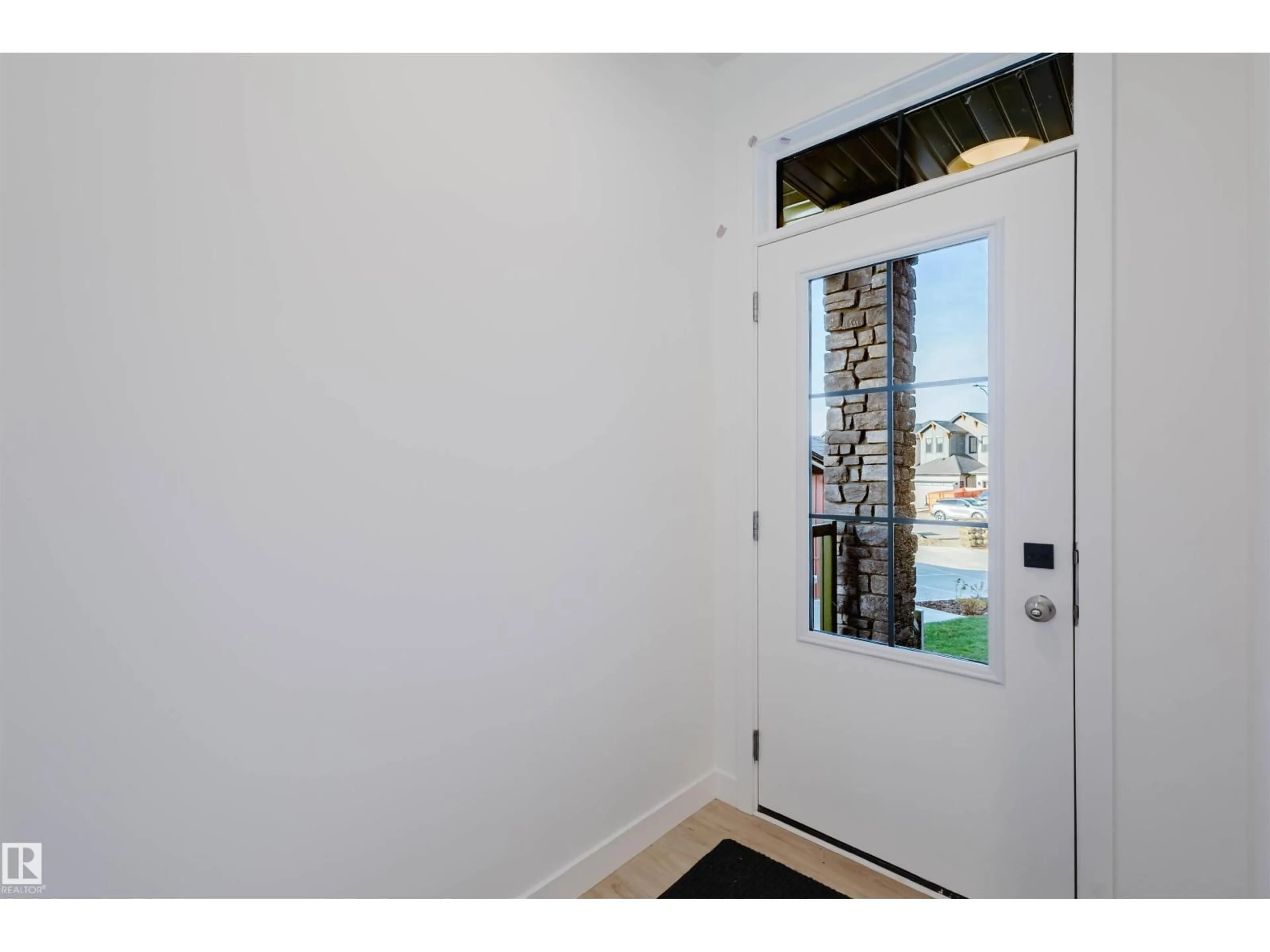 Indoor entryway for 41 CHARTRES CL, St. Albert Alberta T8T2E1