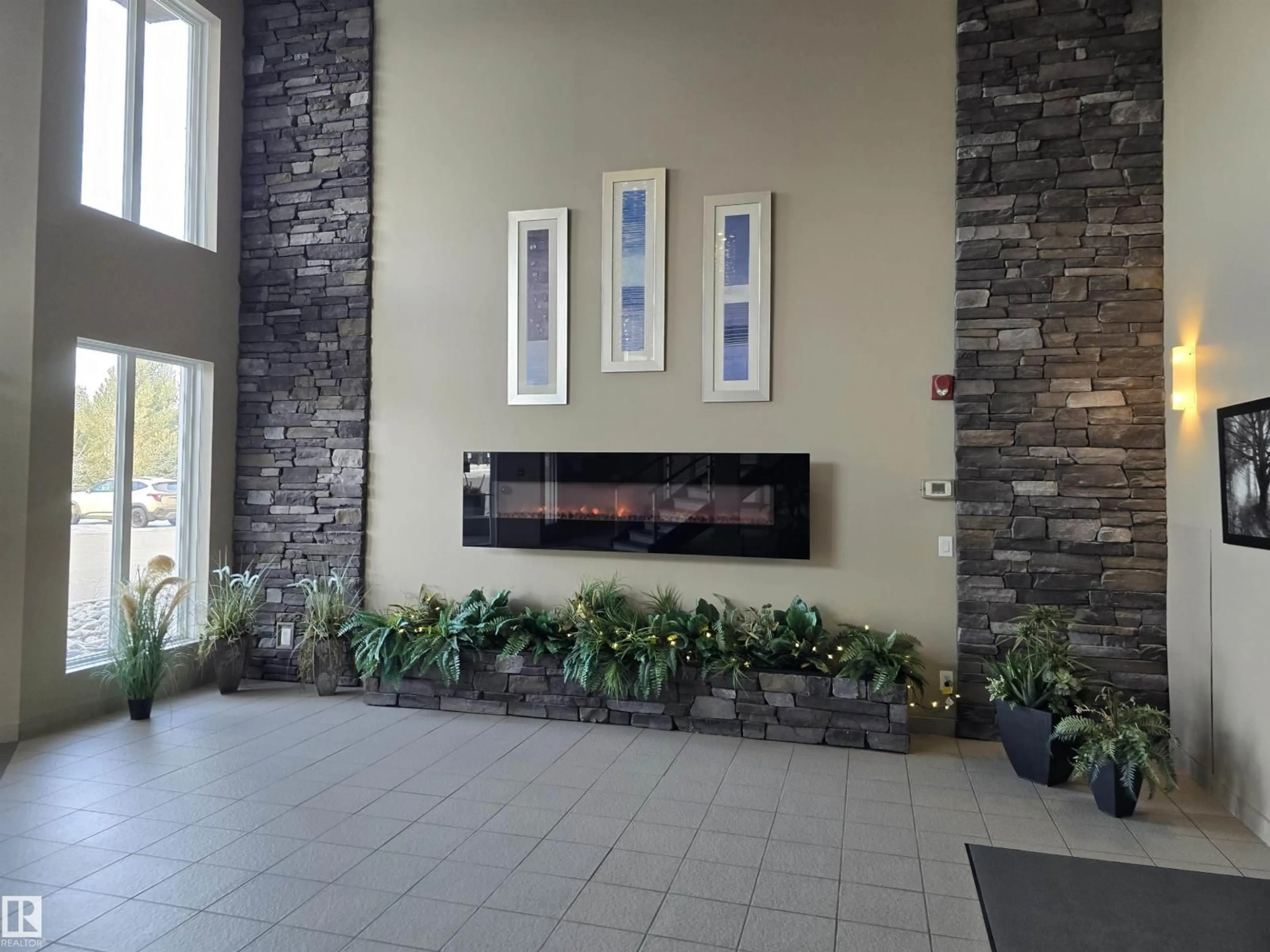 Lobby for #423 - 4075 CLOVER BAR RD, Sherwood Park Alberta T8H0R6