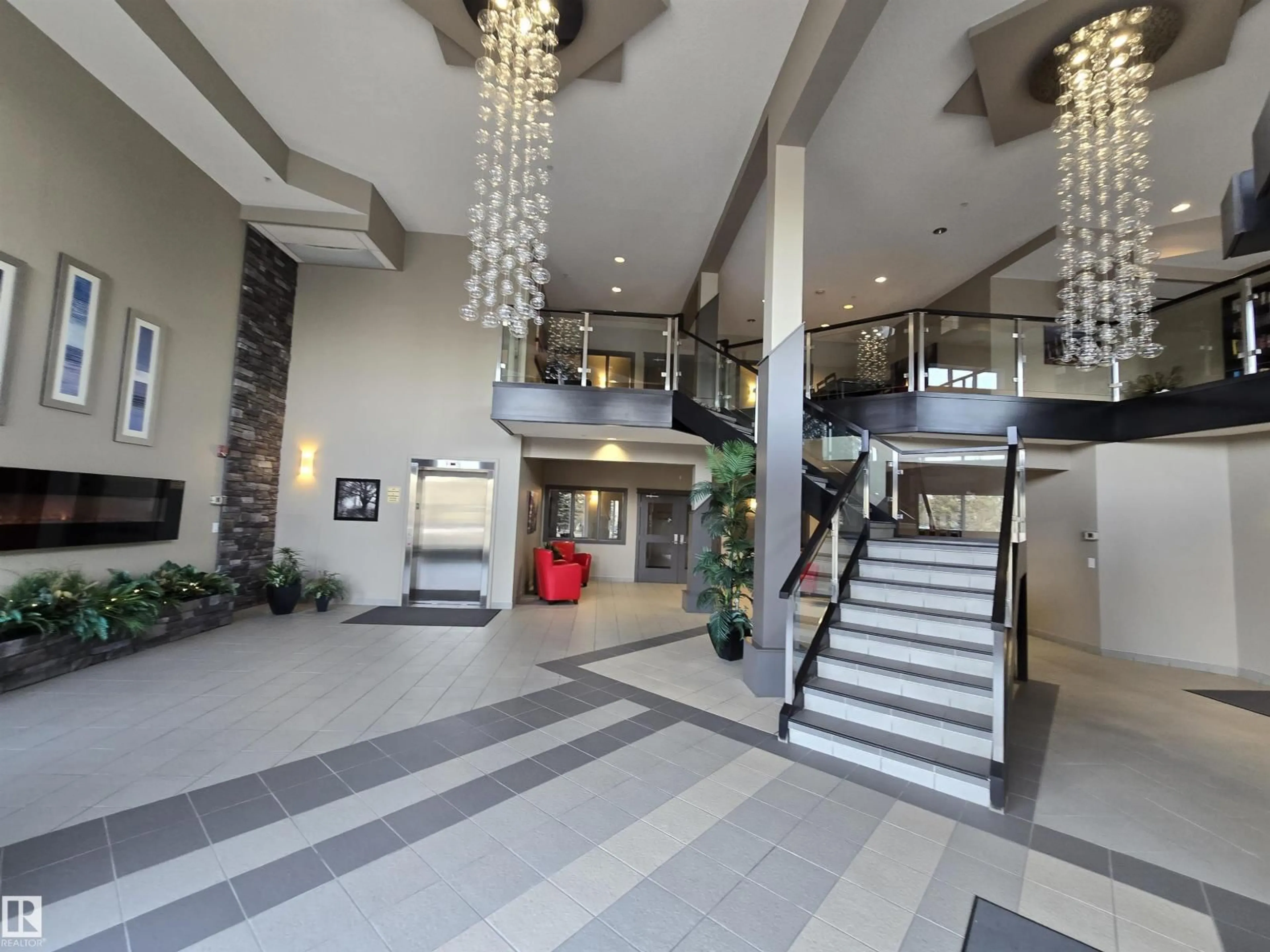 Lobby for #423 - 4075 CLOVER BAR RD, Sherwood Park Alberta T8H0R6