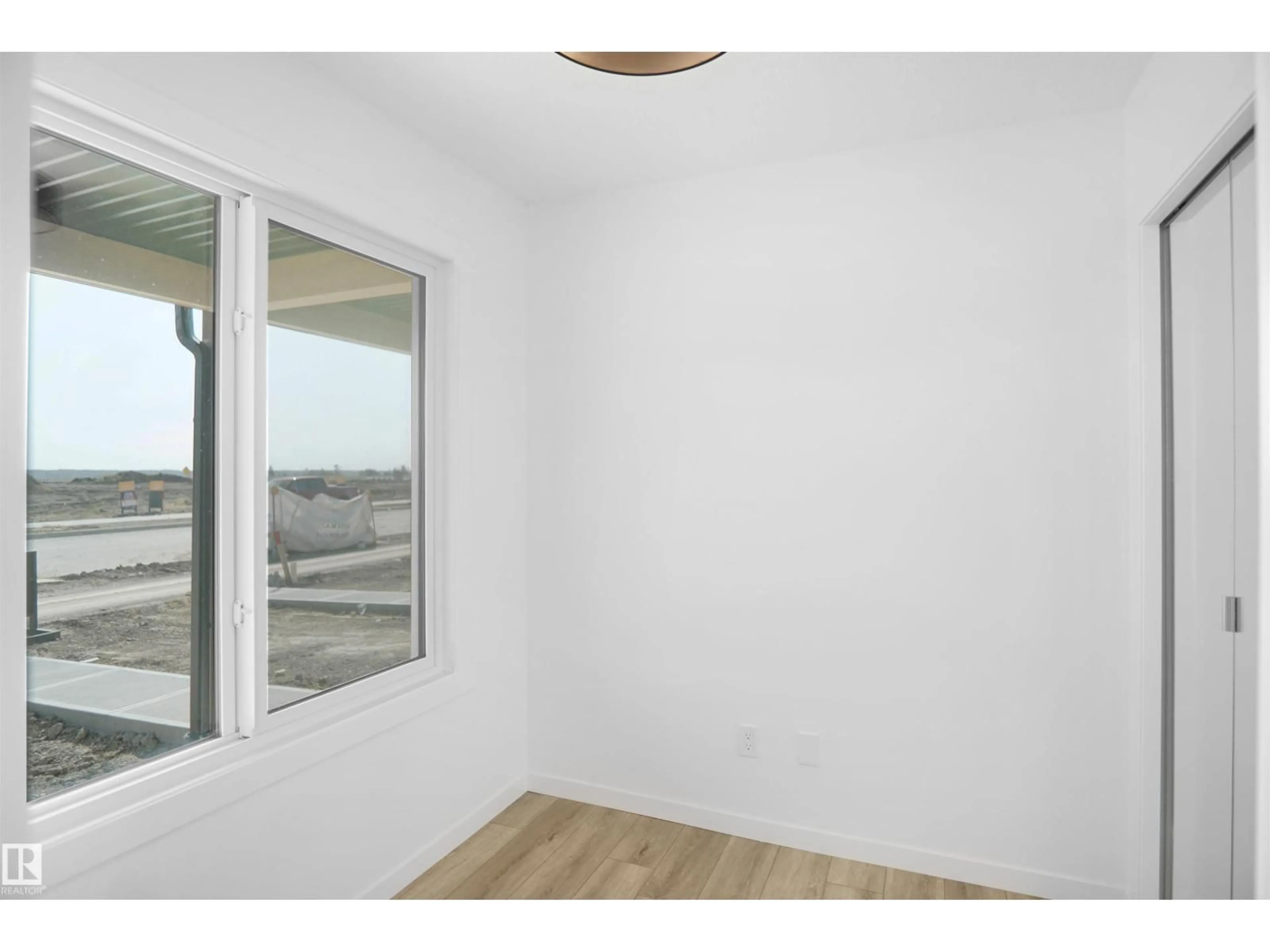 A pic of a room for #100 - 3705 141 ST, Edmonton Alberta T6W3J2