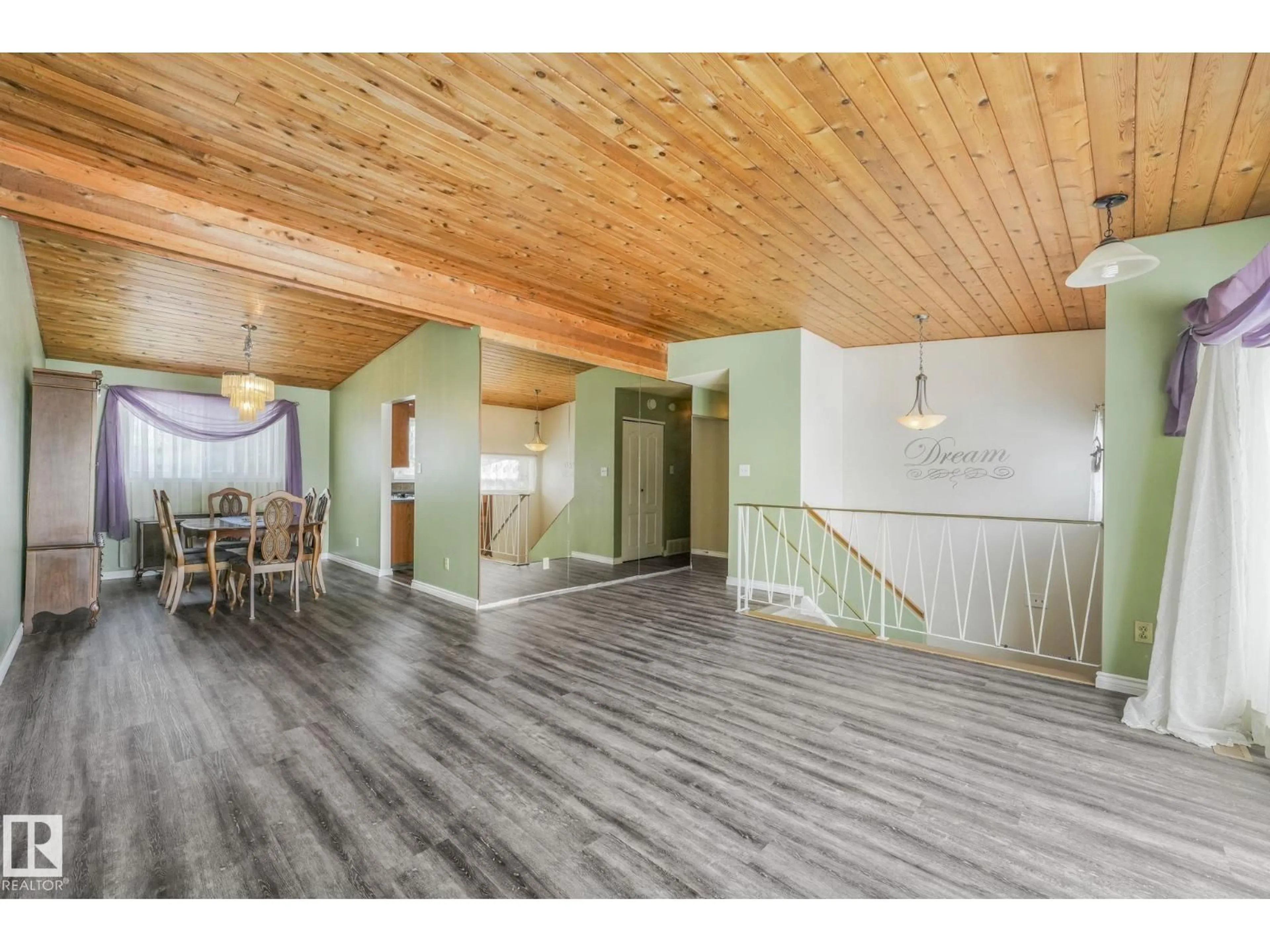 Unknown for 4906 47 ST, Gibbons Alberta T0A1N0