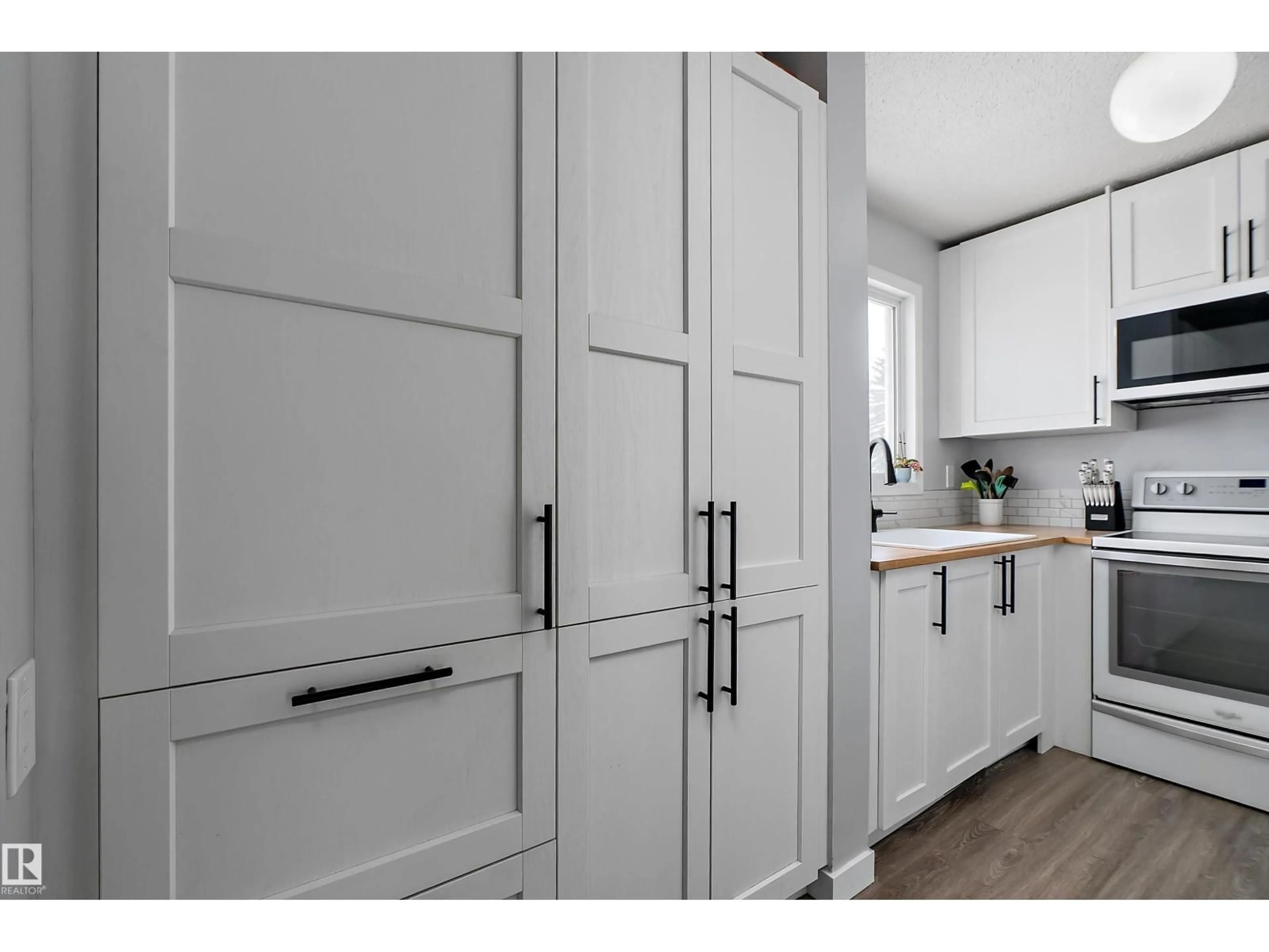 Unknown for NW - 14462 56 ST, Edmonton Alberta T5A3R1