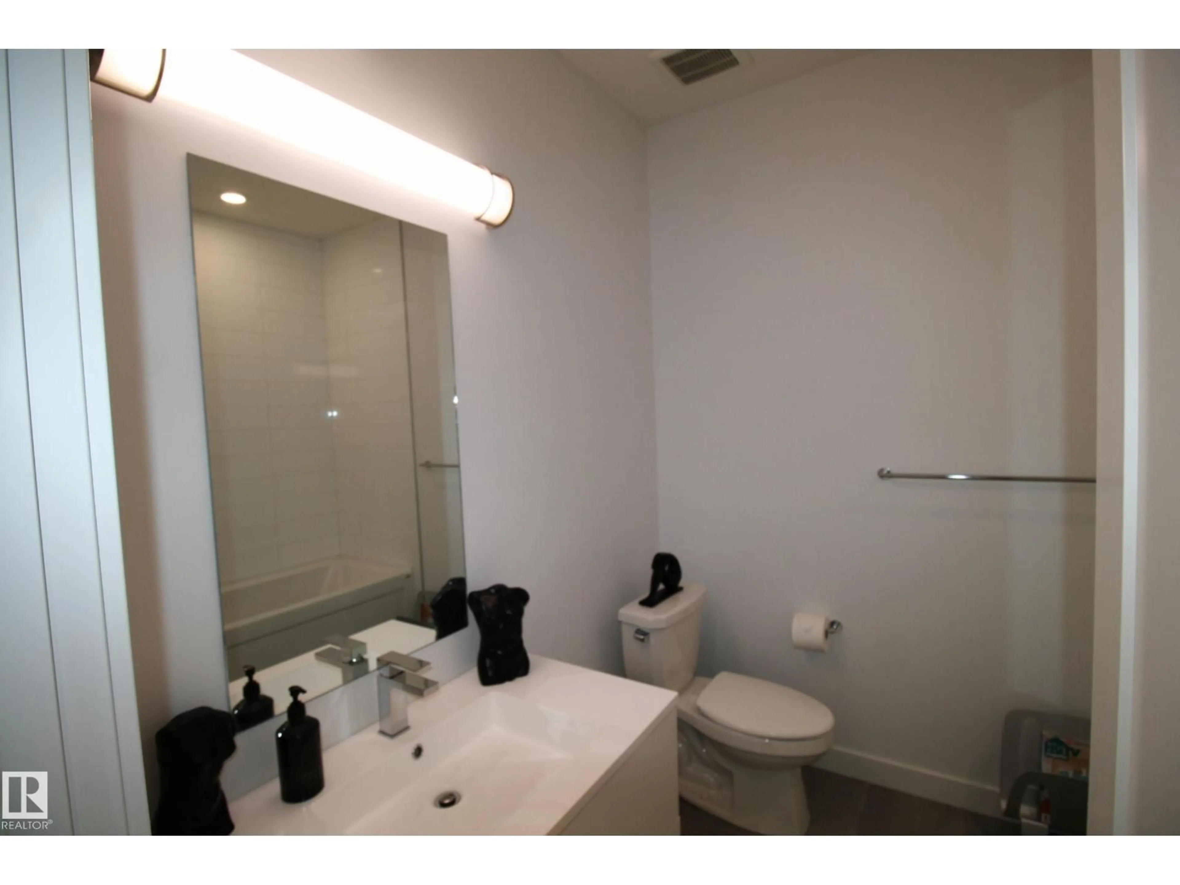 Standard bathroom, unknown for #4 - 100 JENSEN LAKES BV, St. Albert Alberta T8N7H5