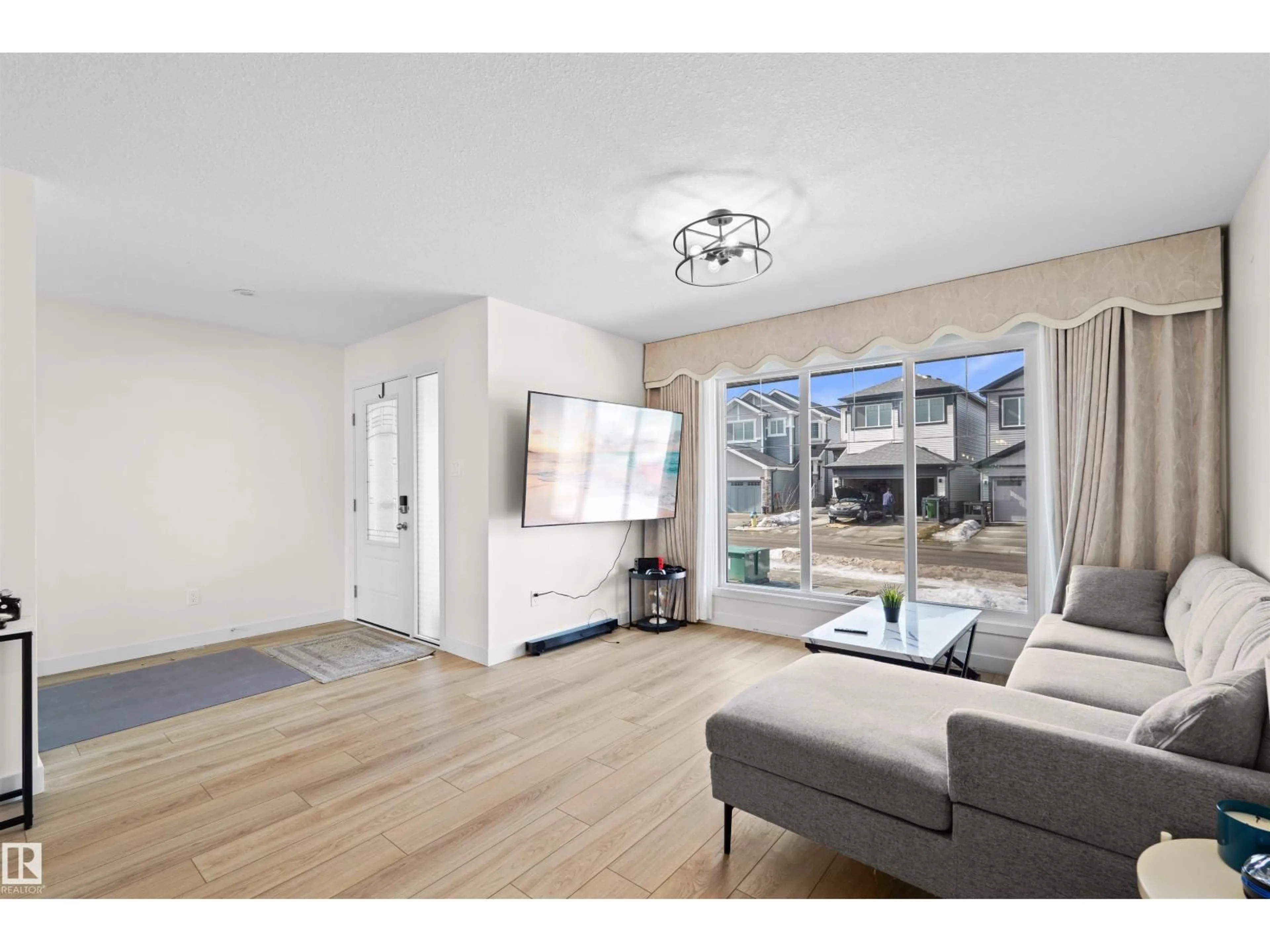 A pic of a room for 17651 49 ST, Edmonton Alberta T5Y3Y1