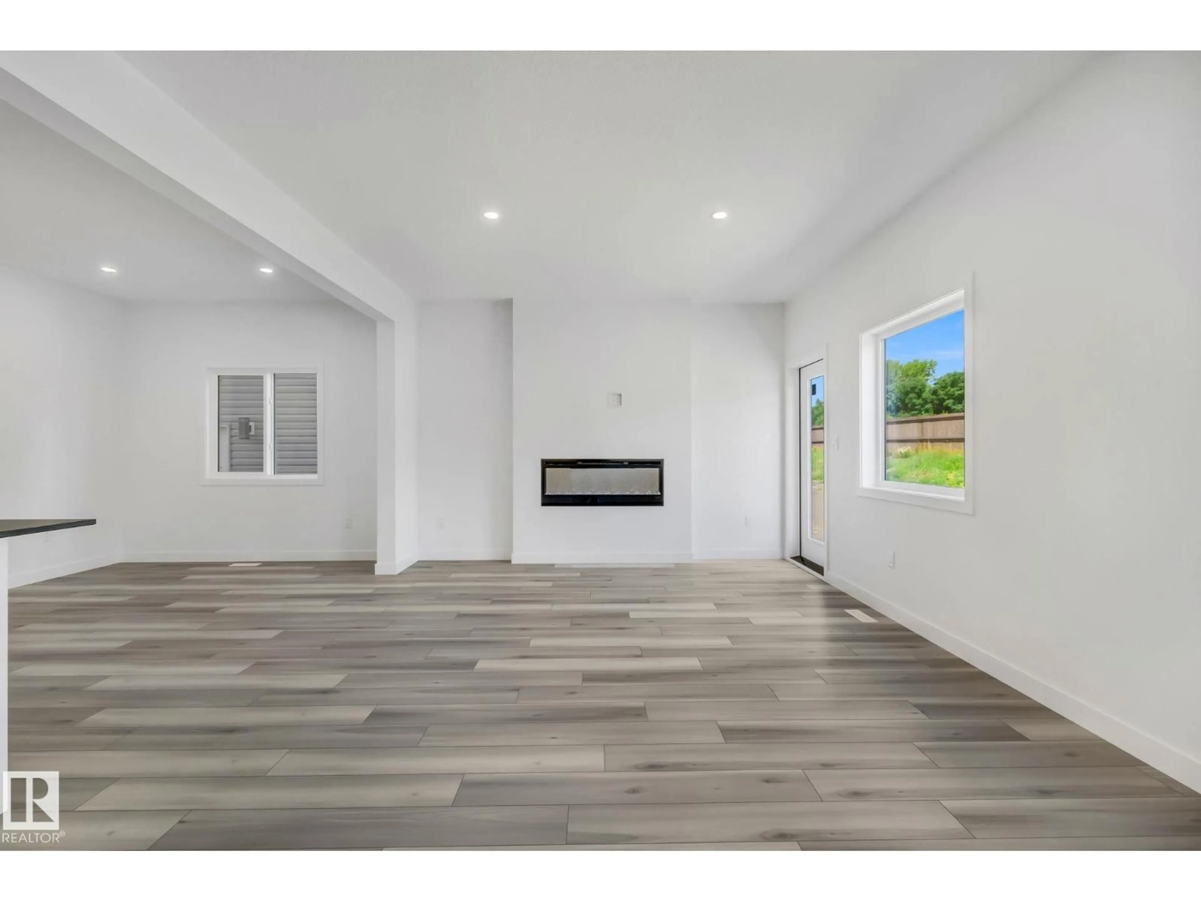 Unknown for 106 ROYAL STREET, St. Albert Alberta T8N7X4