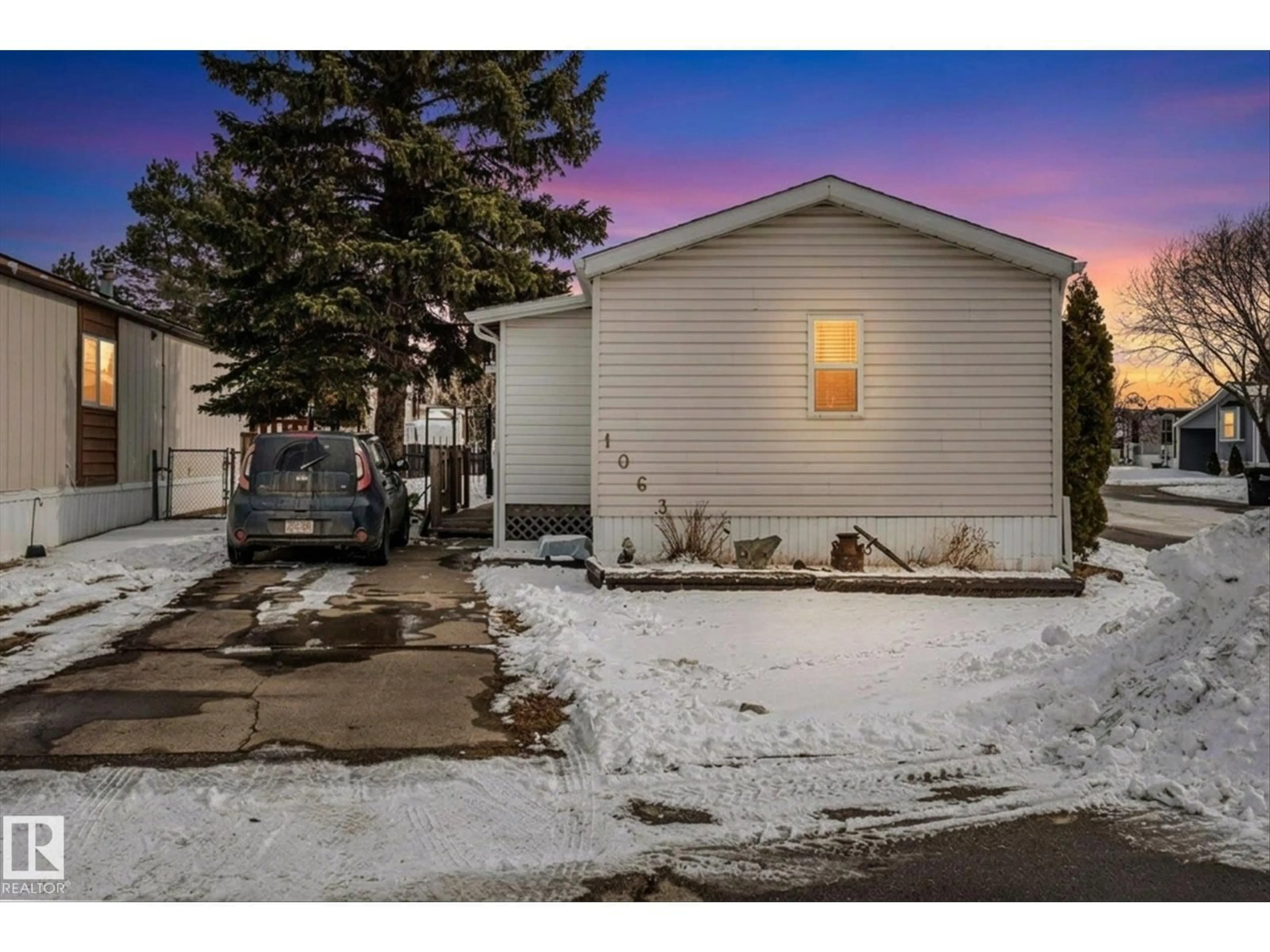 Unknown for 1063 LAKELAND CR, Sherwood Park Alberta T8H1J5