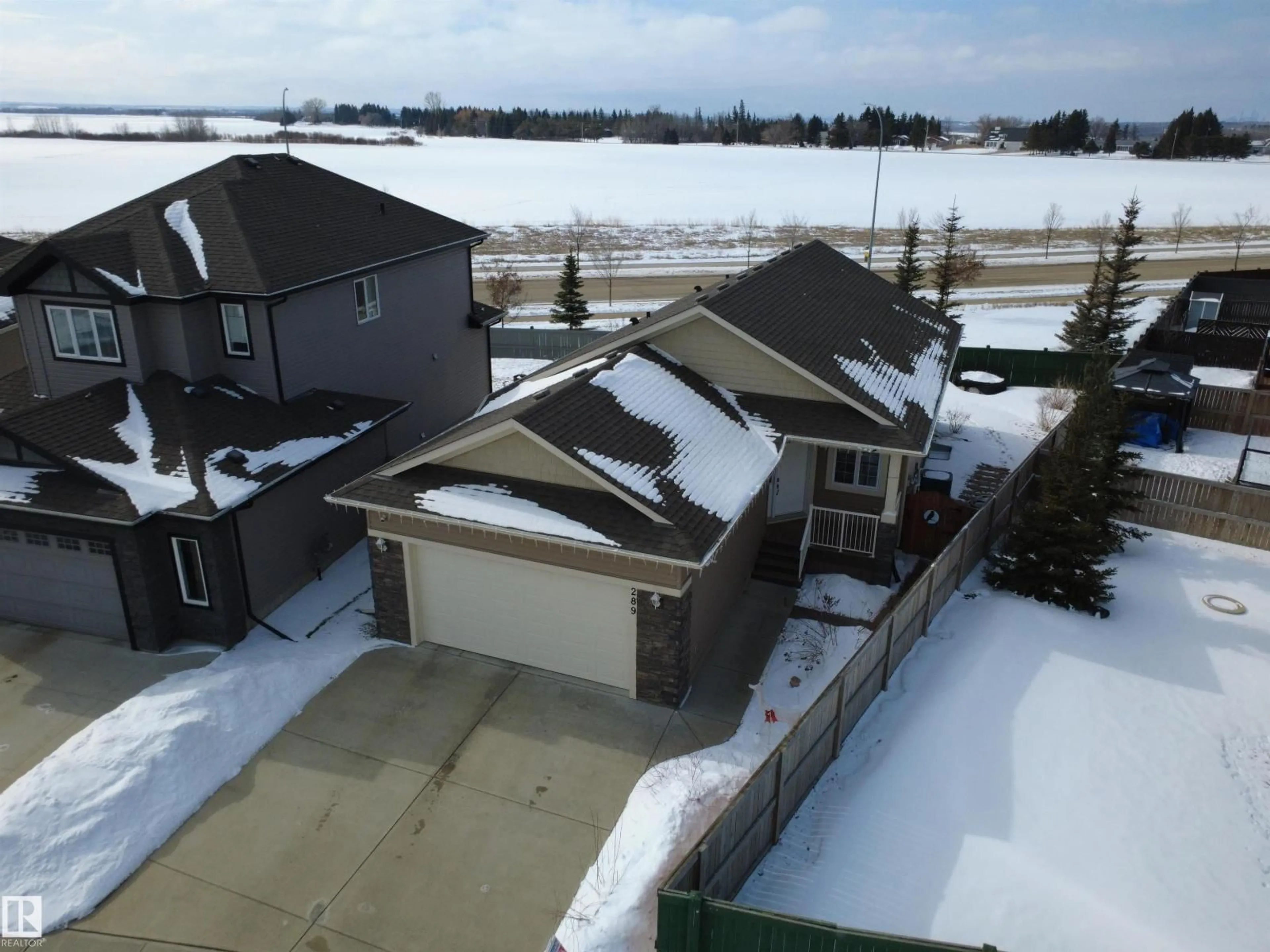 A pic from outside/outdoor area/front of a property/back of a property/a pic from drone, unknown for 289 WESTBROOK WD, Fort Saskatchewan Alberta T8L0L4