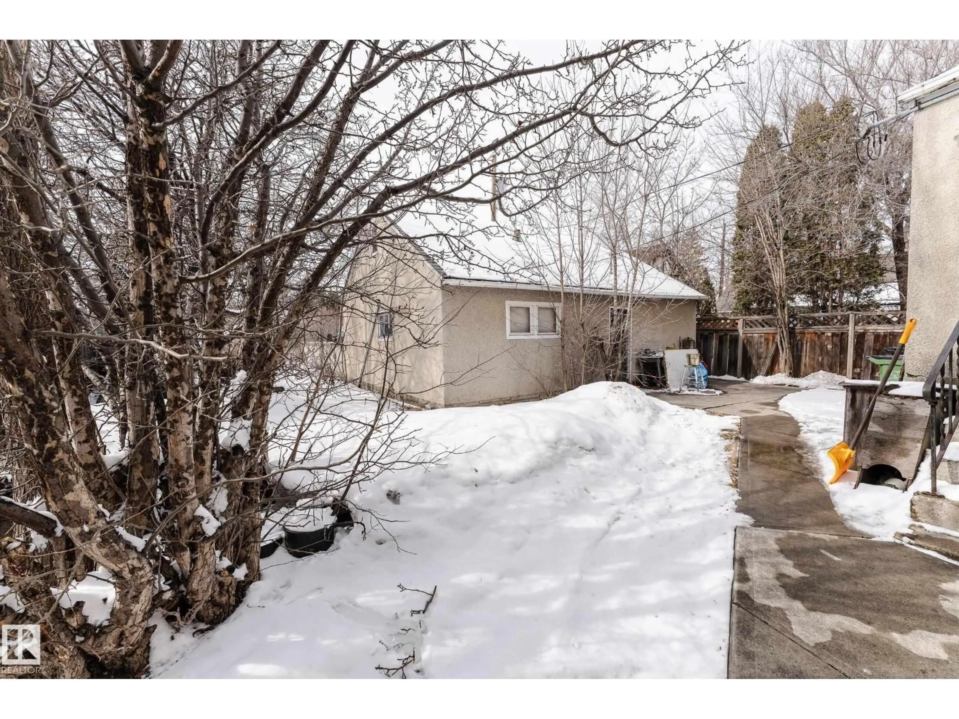 Shed for NW - 10986 132 ST, Edmonton Alberta T5M1E2