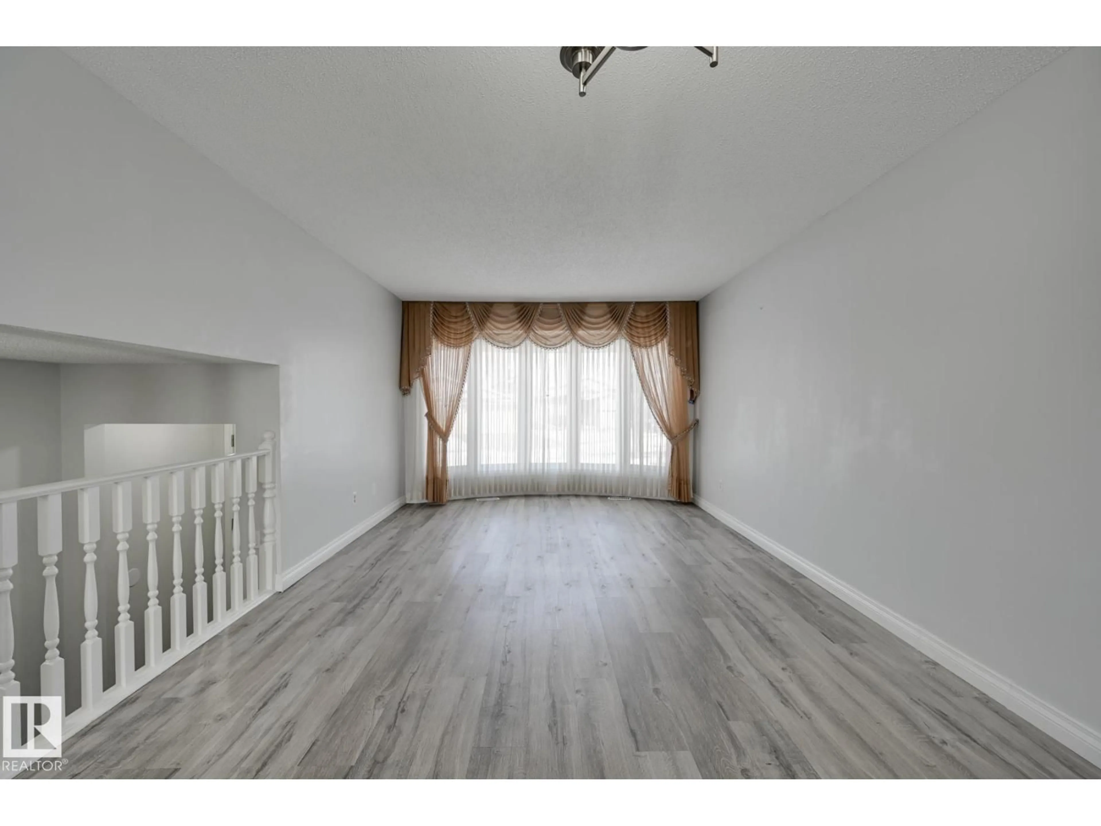 A pic of a room for NW - 8507 152B AV, Edmonton Alberta T5E5V7