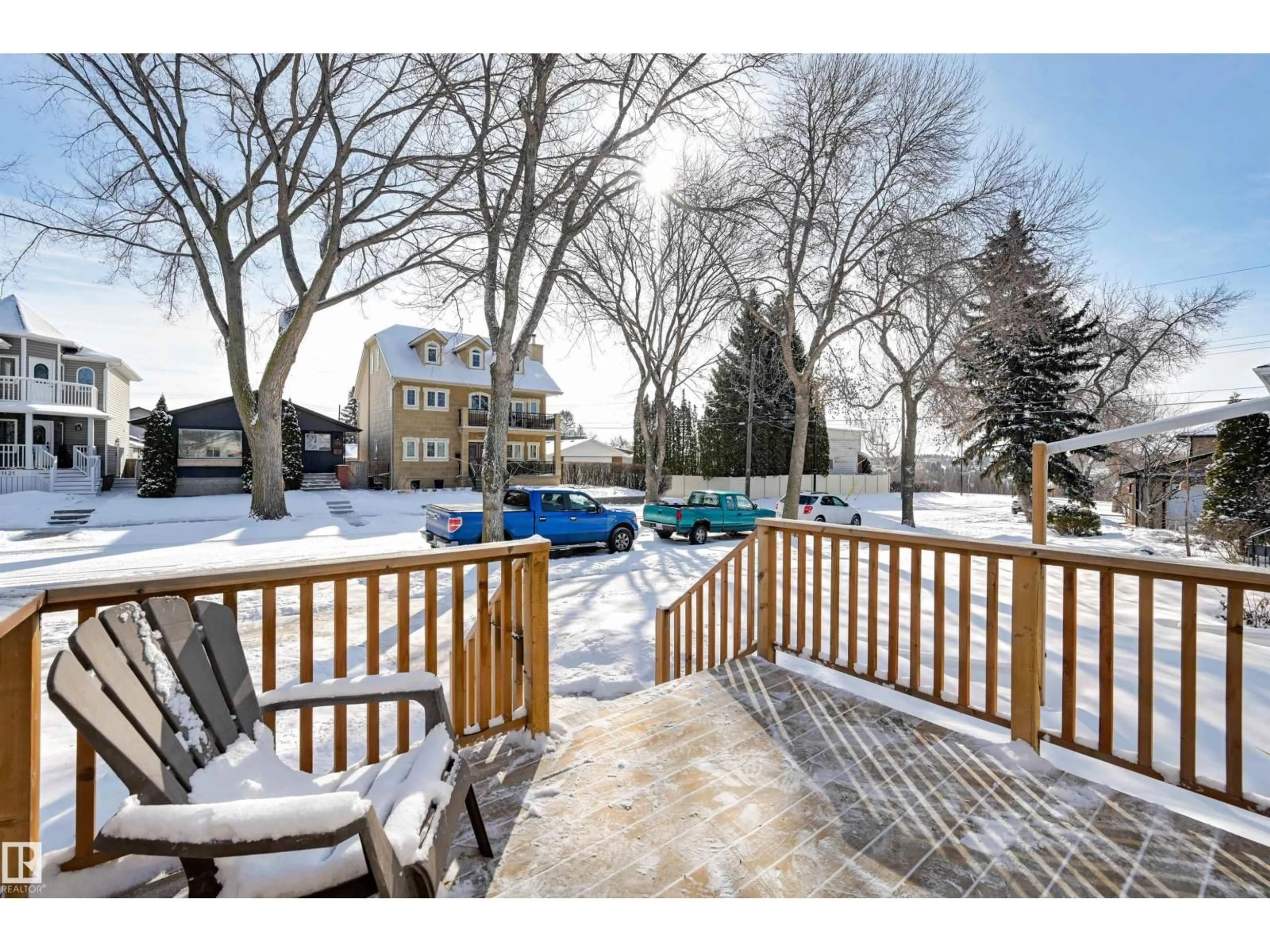 Patio, street for NW - 11116 52 ST, Edmonton Alberta T5W3H7