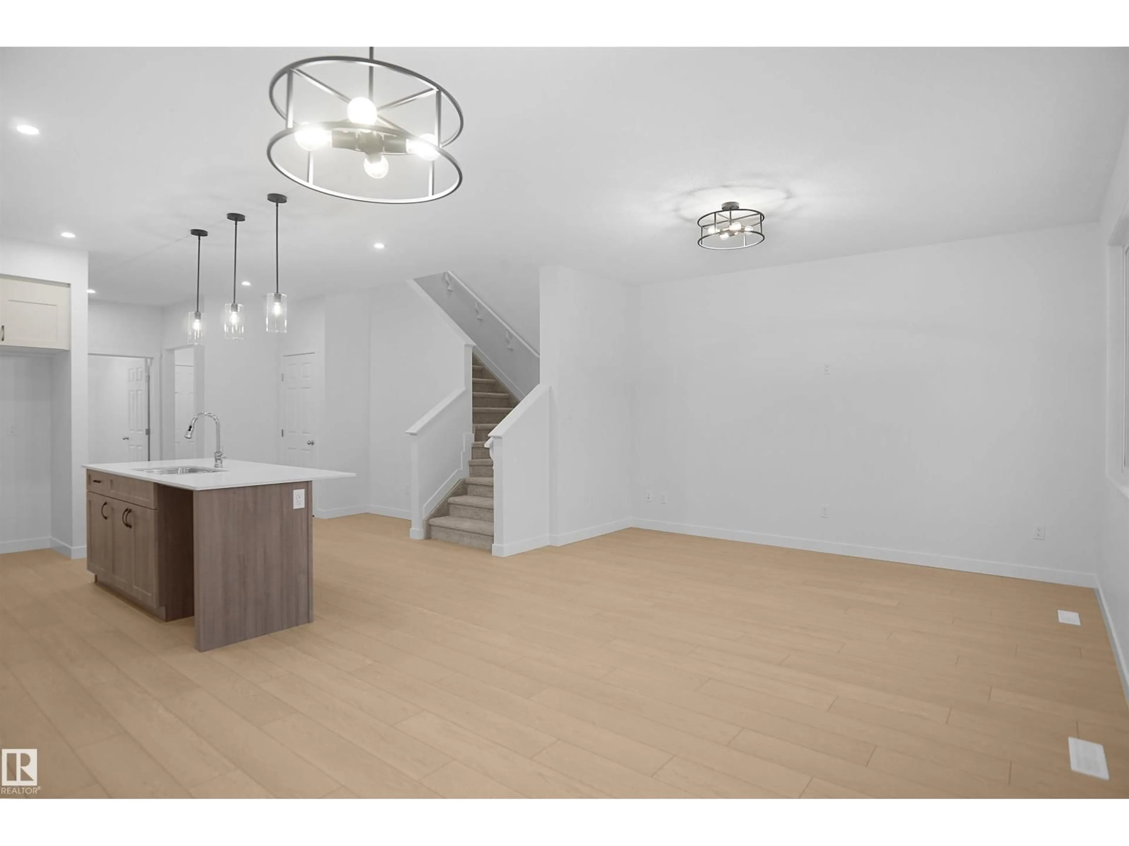 Unknown for 1953 209A ST NW, Edmonton Alberta T6M1P7