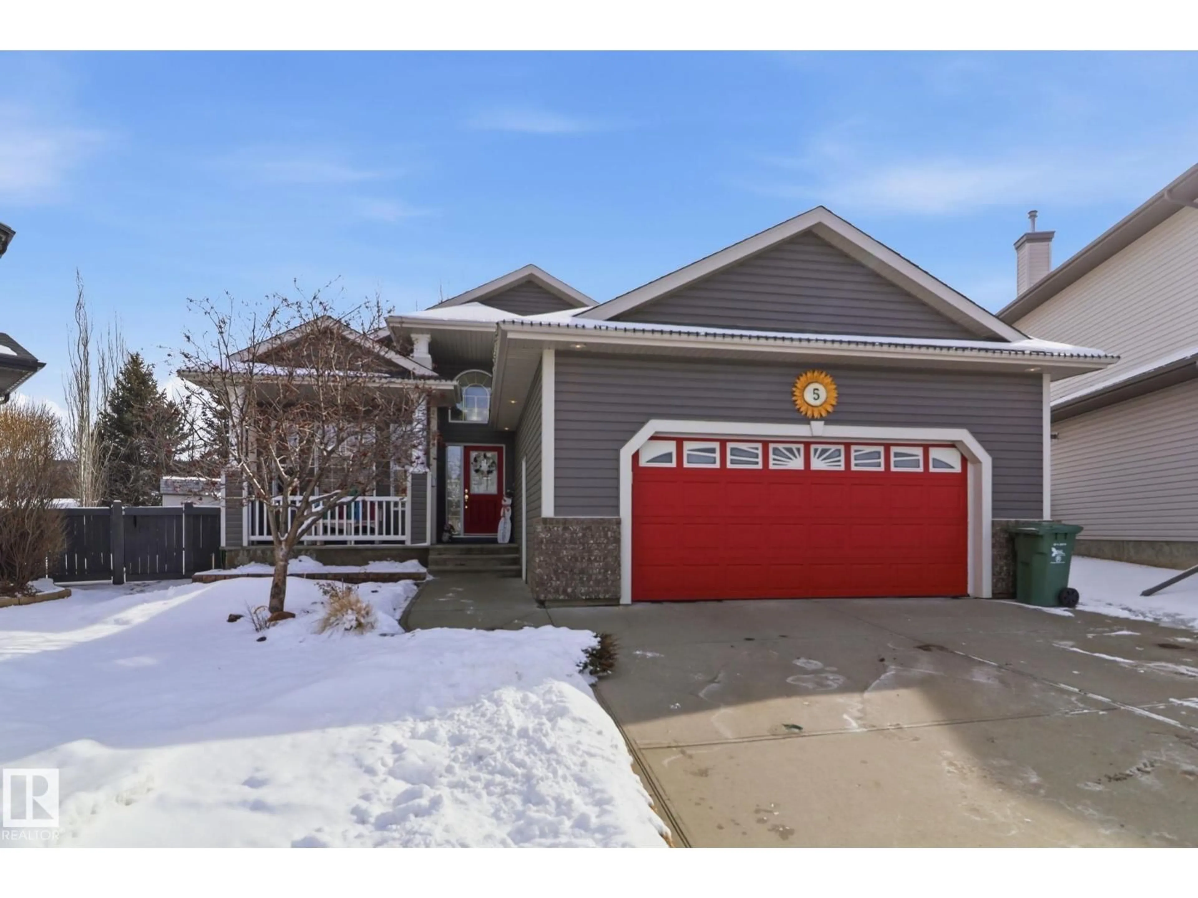 Indoor garage for 5 RICHELIEU PL, Beaumont Alberta T4X1S4