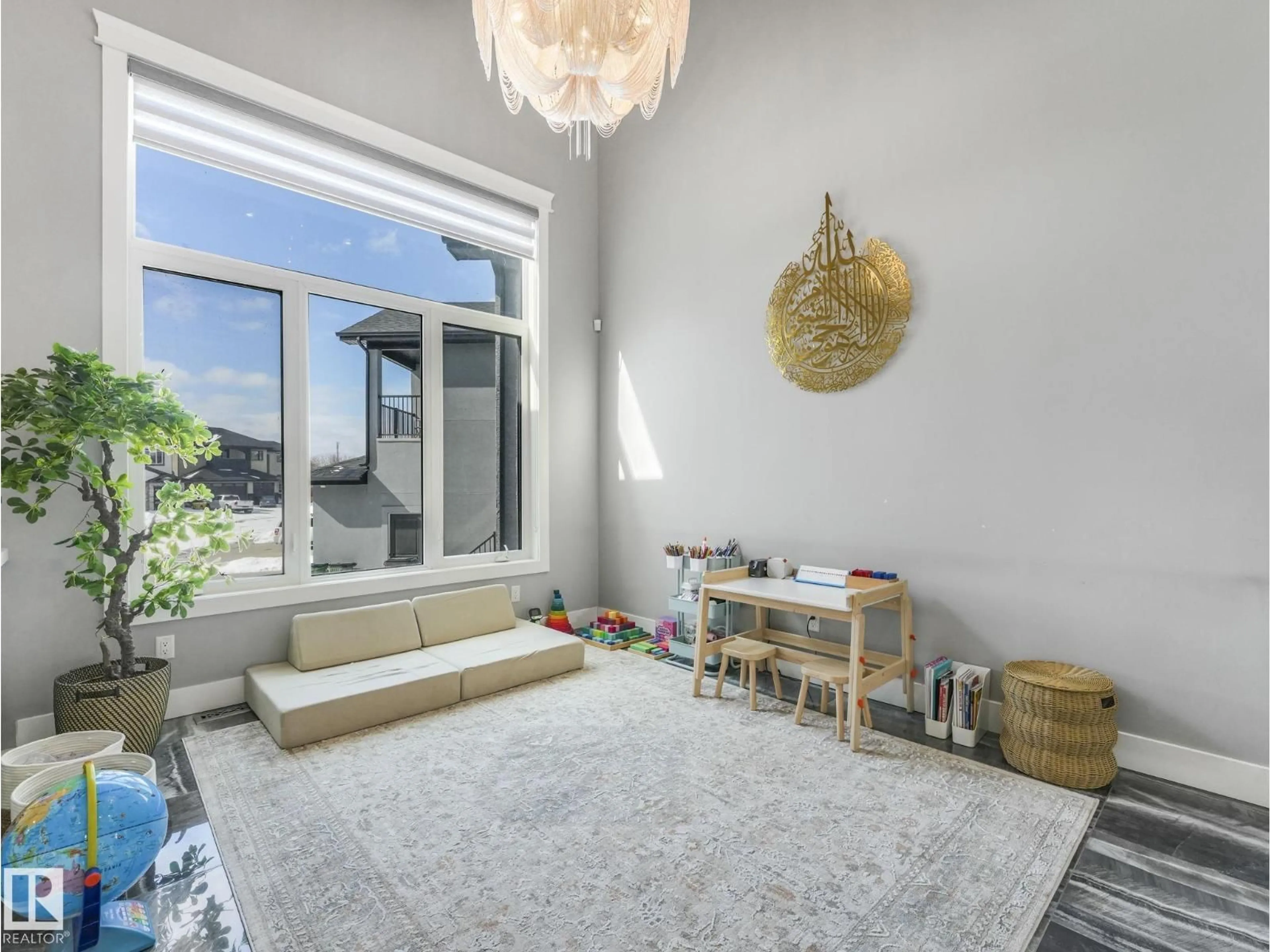 Unknown for 1012 148 AV, Edmonton Alberta T5Y0V4