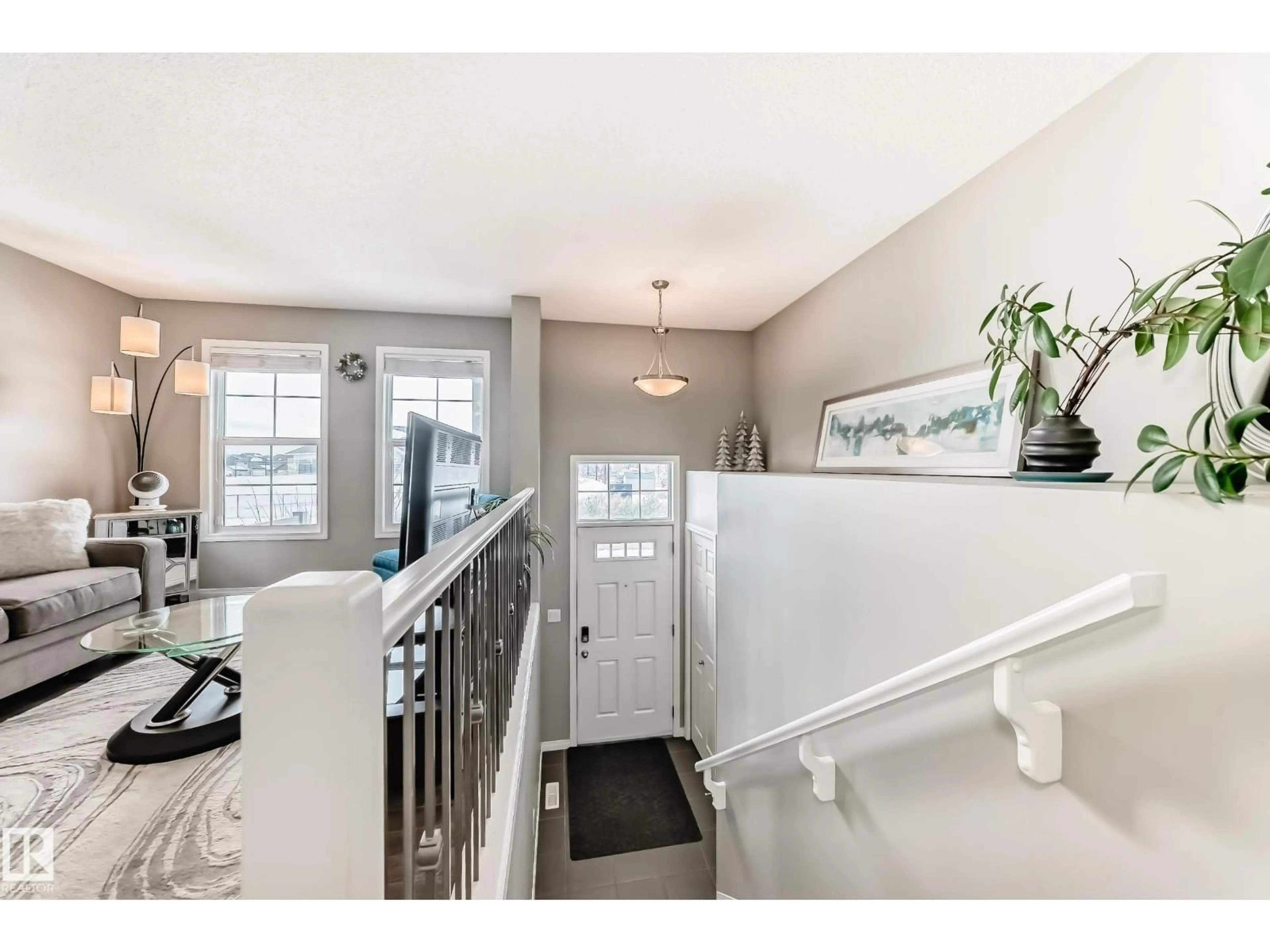 Indoor entryway for #86 - 4029 ORCHARDS DR, Edmonton Alberta T6X1V2