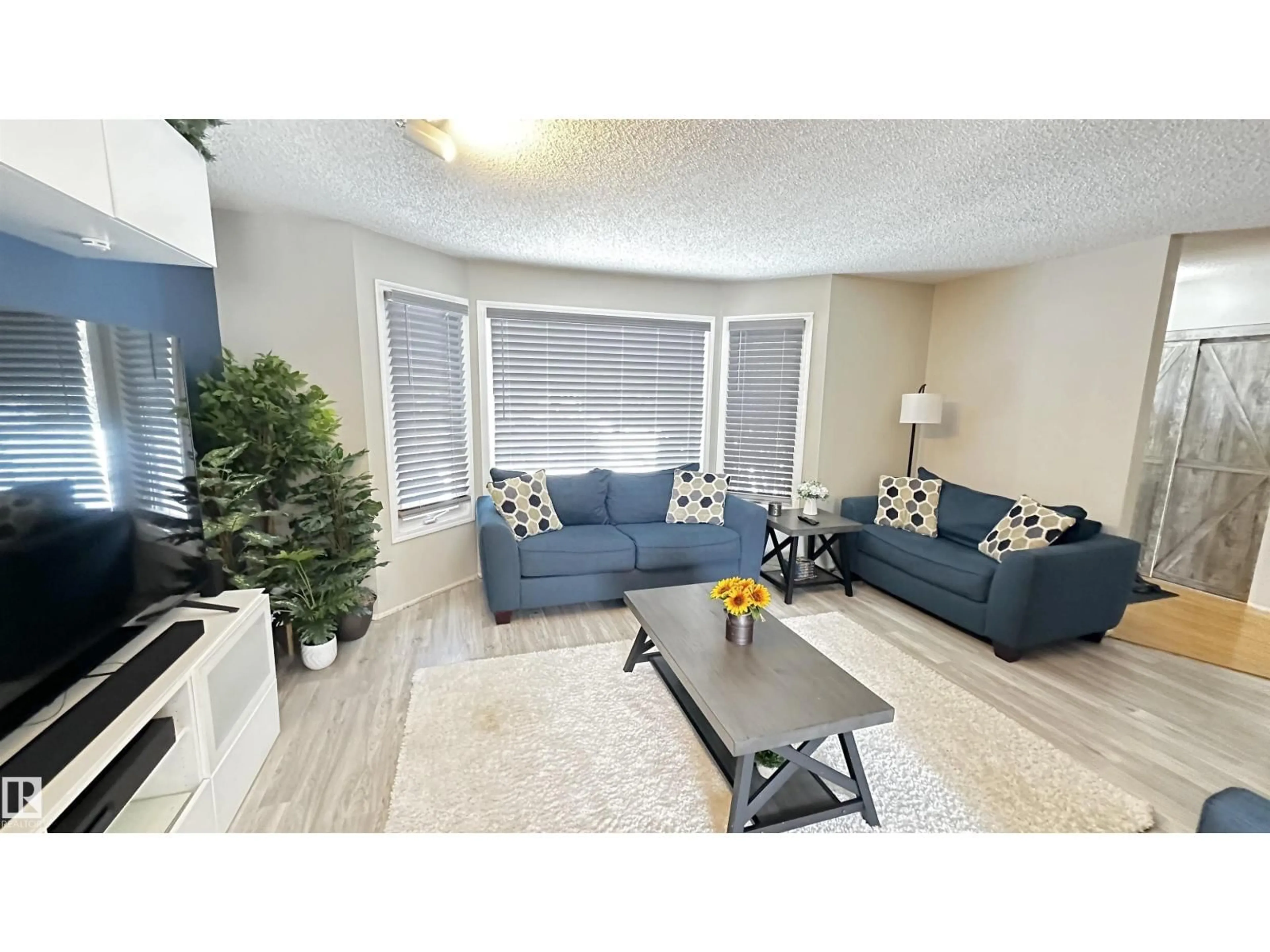 Living room with furniture, unknown for 224 GAINSBORO CT, Sherwood Park Alberta T8A2J3