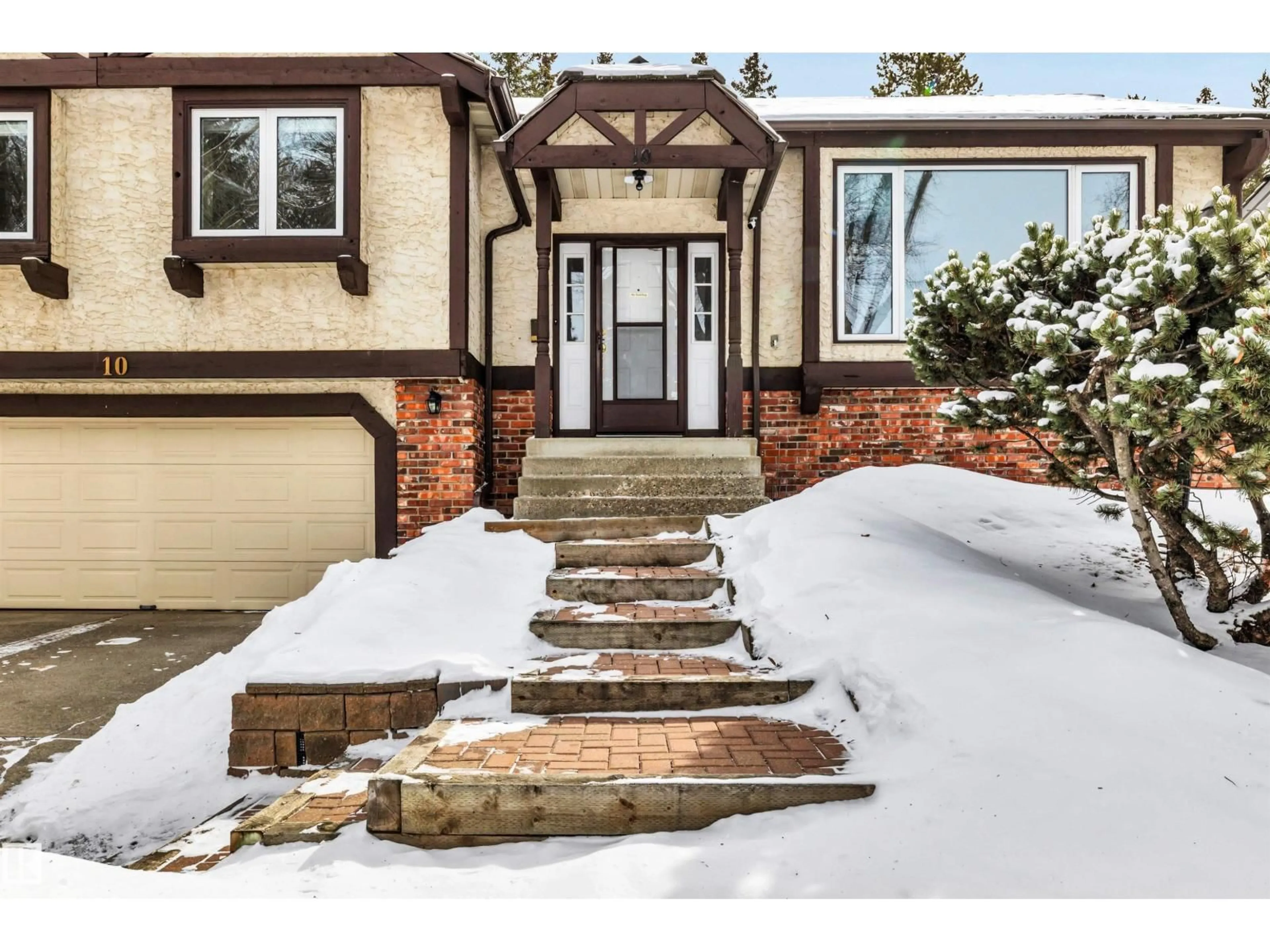 Home with brick exterior material, street for 10 BERRYMORE DR, St. Albert Alberta T8N2Y6