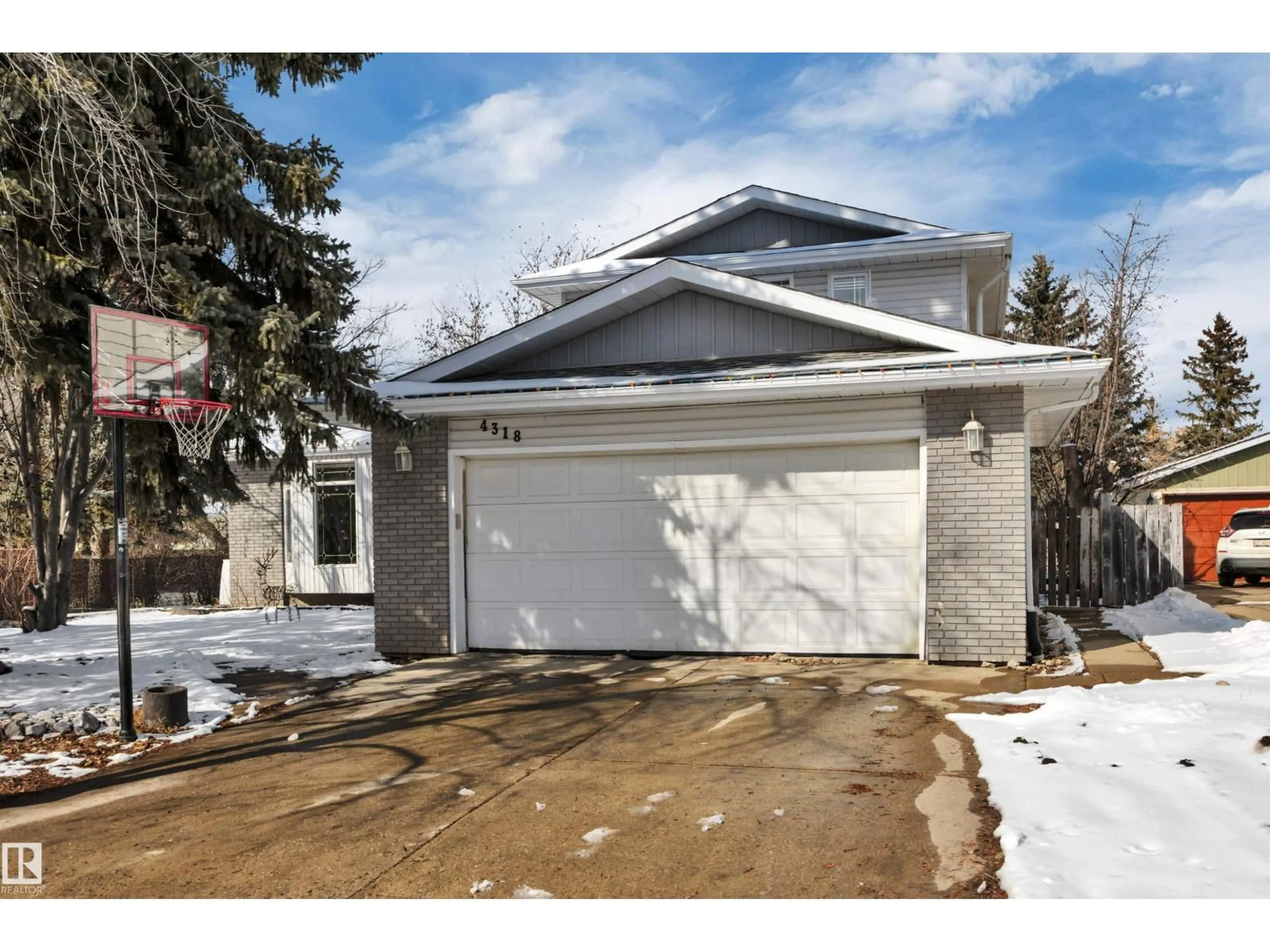 Home with vinyl exterior material, street for 4318 43 AV, Leduc Alberta T9E4R7