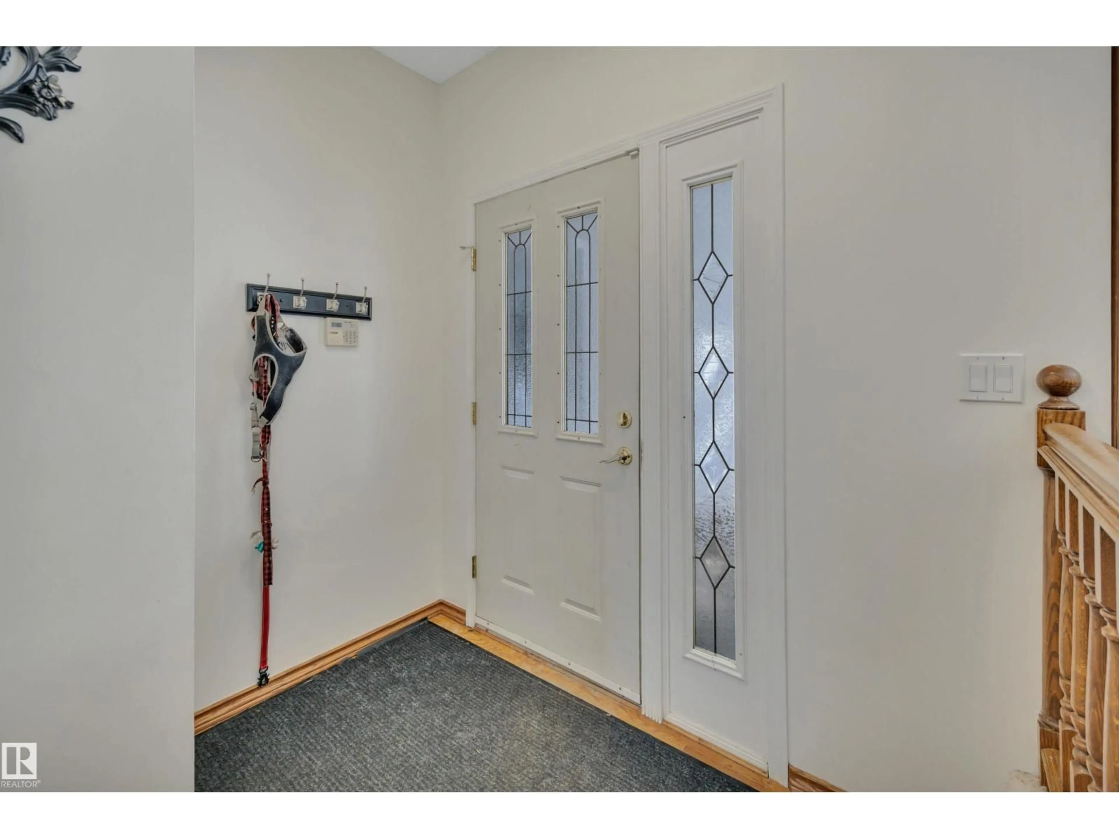 Indoor entryway for 4318 43 AV, Leduc Alberta T9E4R7