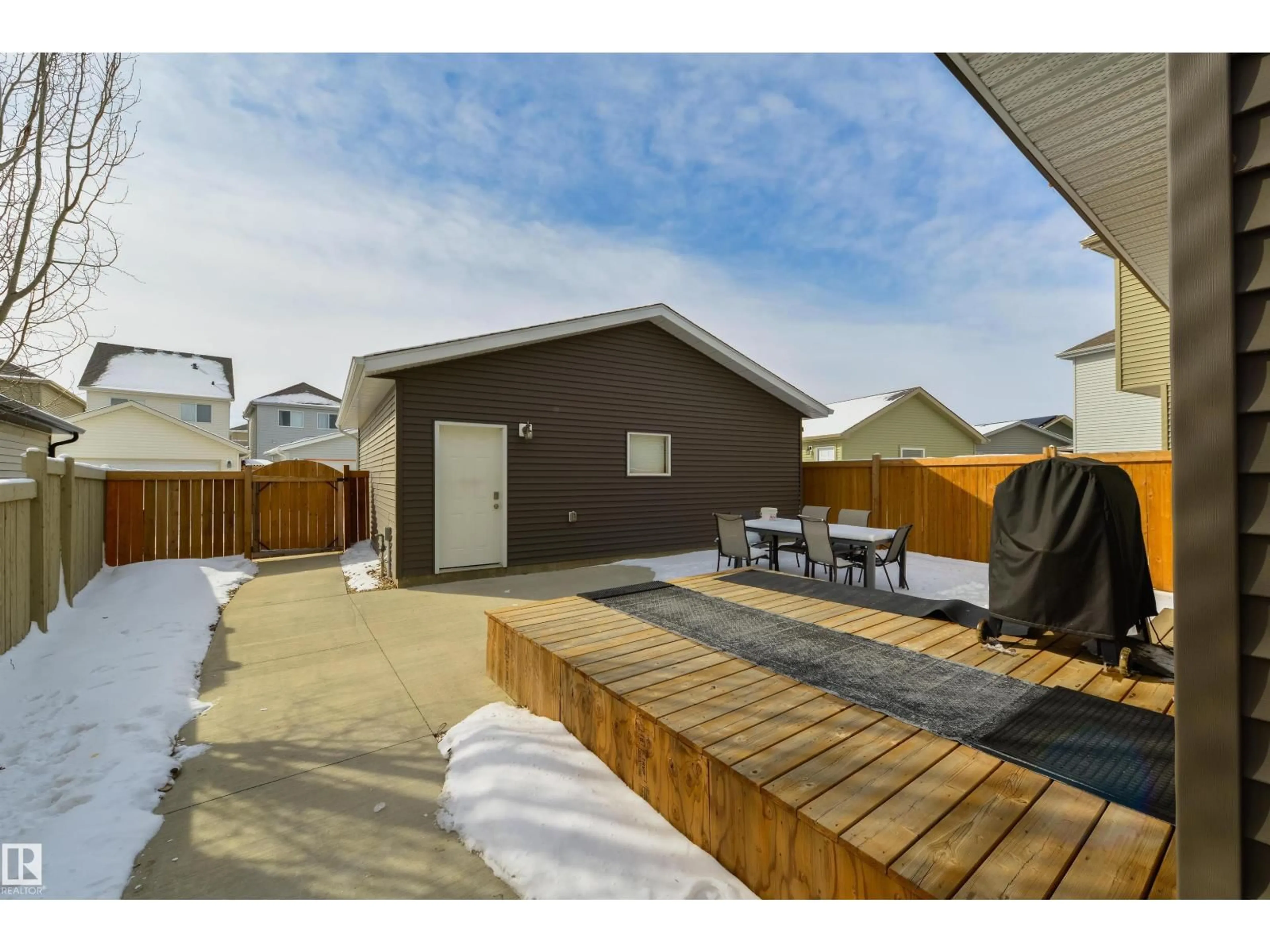 Patio, street for 8333 ELLIS CR, Edmonton Alberta T6M0P7
