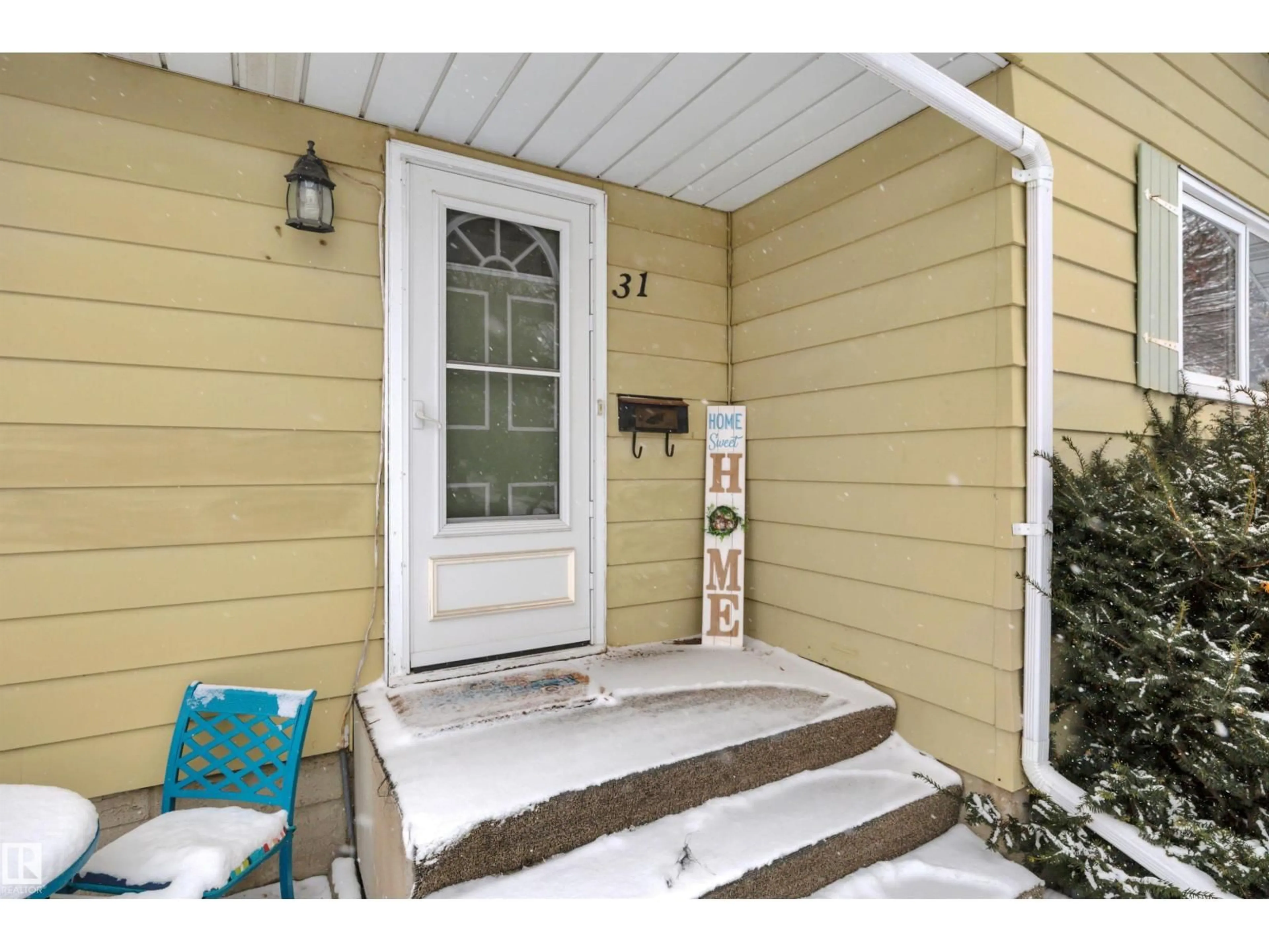 Indoor entryway for 31 CAMELOT CR, Leduc Alberta T9E4L5
