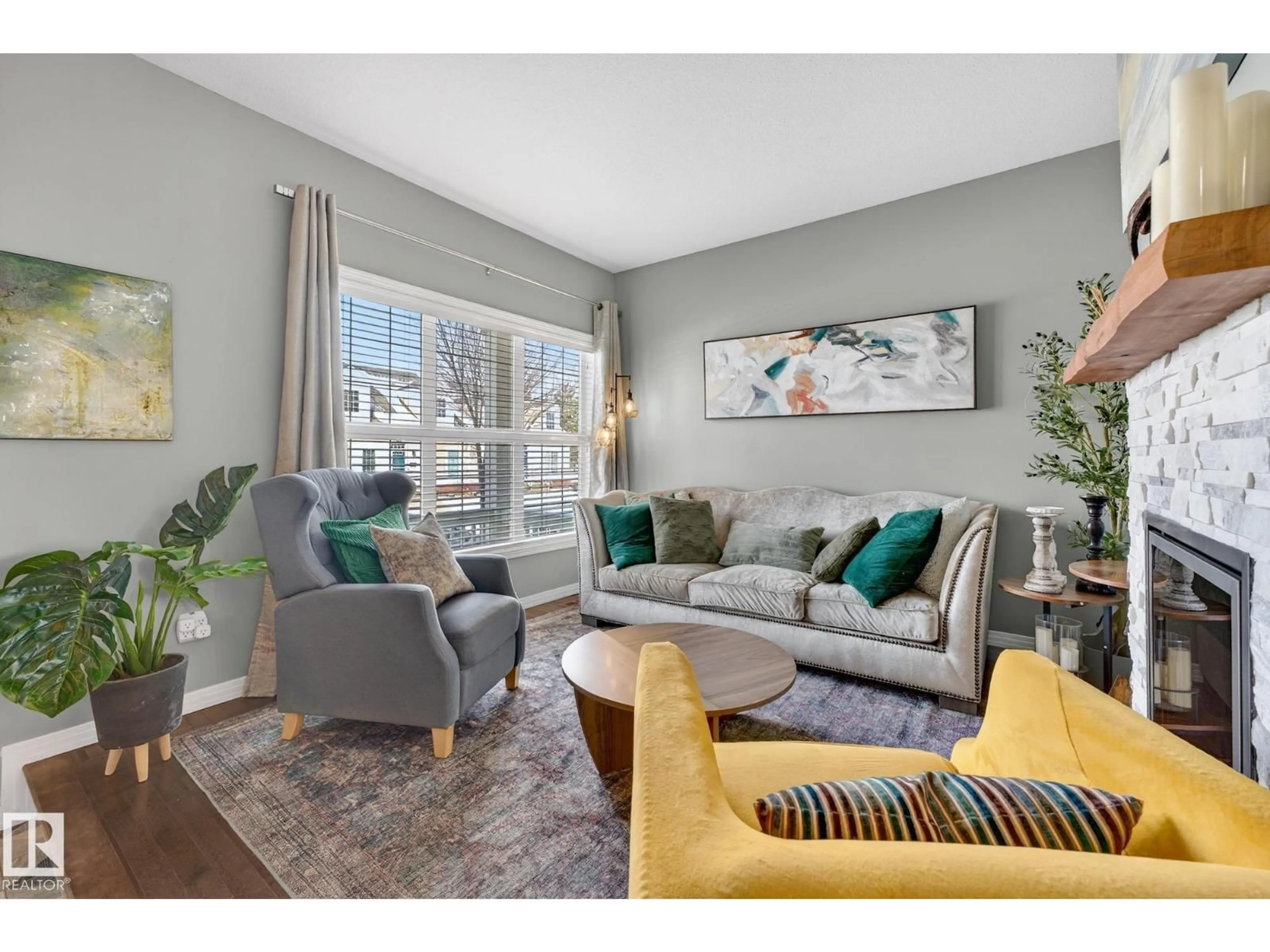 Living room with furniture, unknown for #11 - 4367 VETERANS WY, Edmonton Alberta T5E6N4