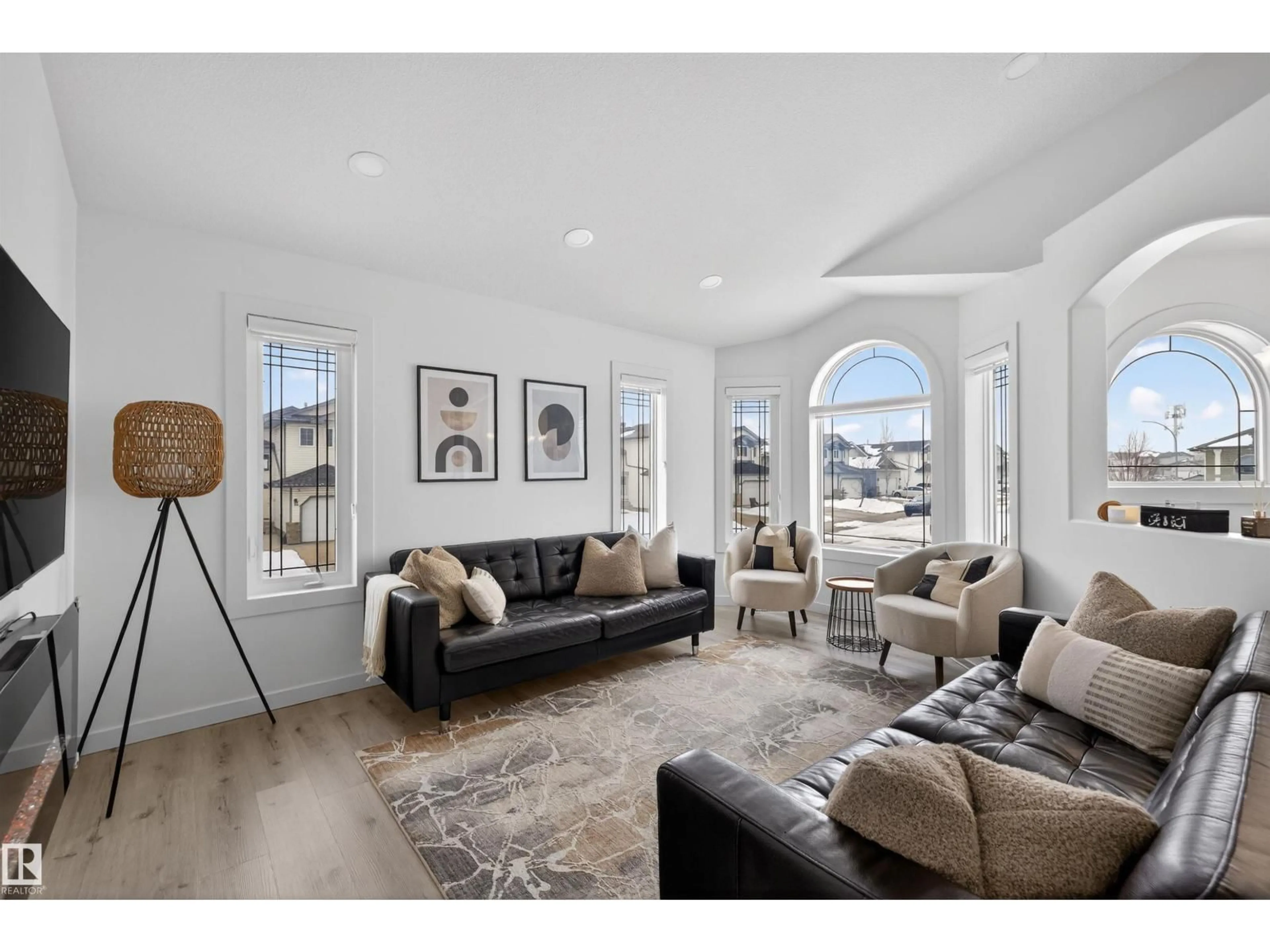 Living room with furniture, unknown for NW - 16528 68 ST, Edmonton Alberta T5Z3T2