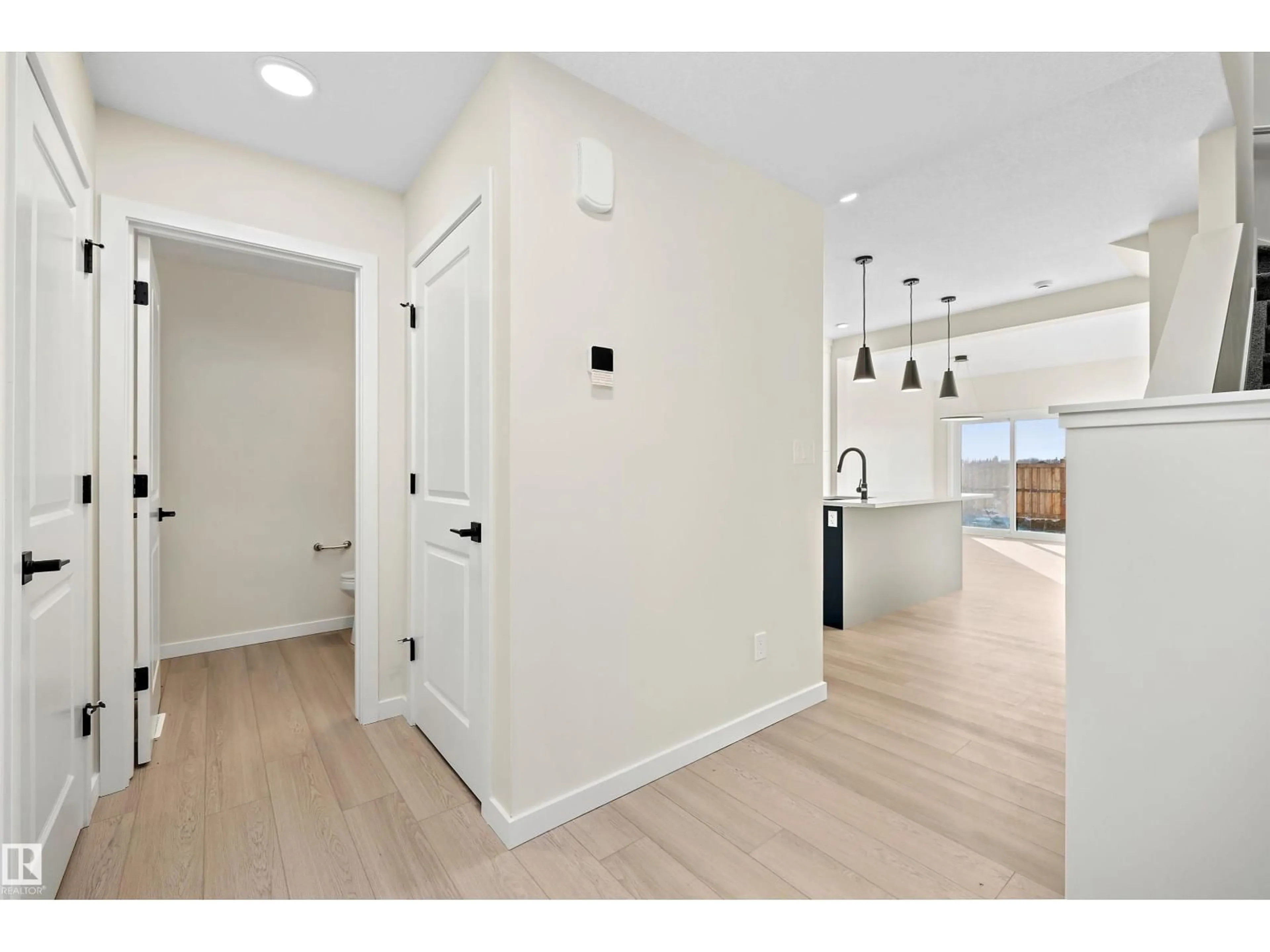 Indoor entryway for SW - 708 22 ST, Edmonton Alberta T6T0G9