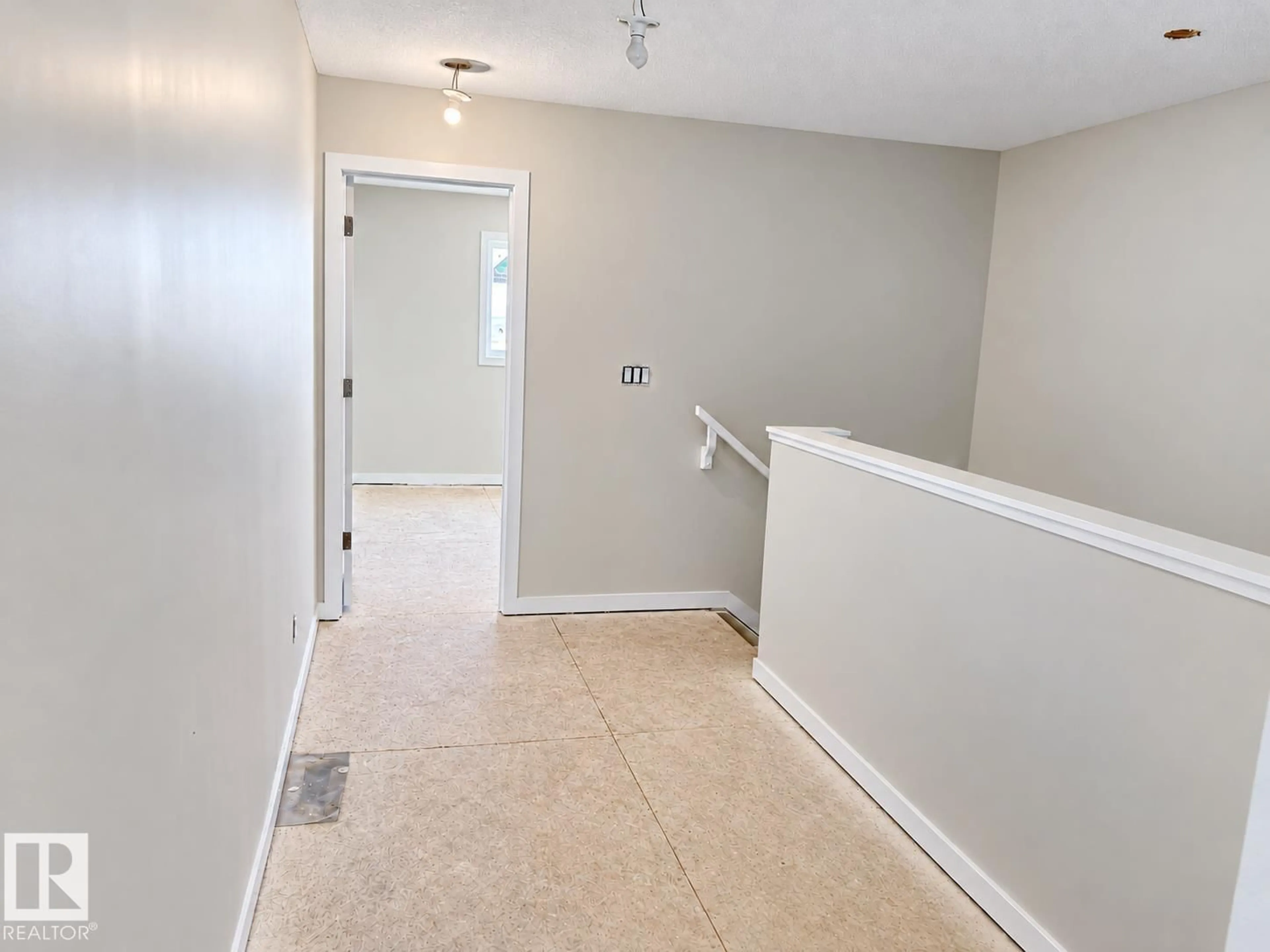 A pic of a room for 8785 EDGEMONT LI NW, Edmonton Alberta T6M3K7