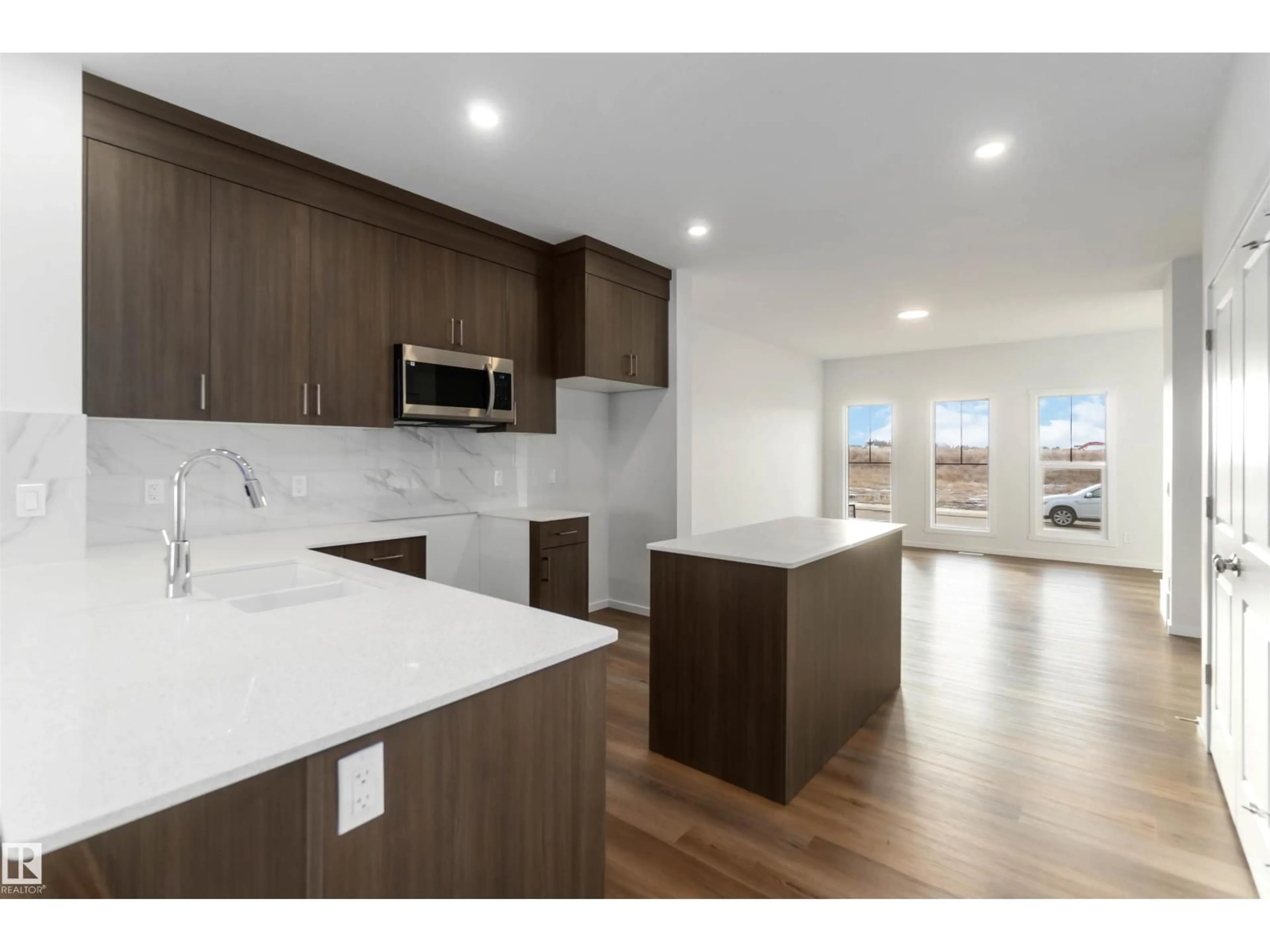 Open concept kitchen, unknown for SW - 5452 HAWTHORN RU, Edmonton Alberta T6X3K6