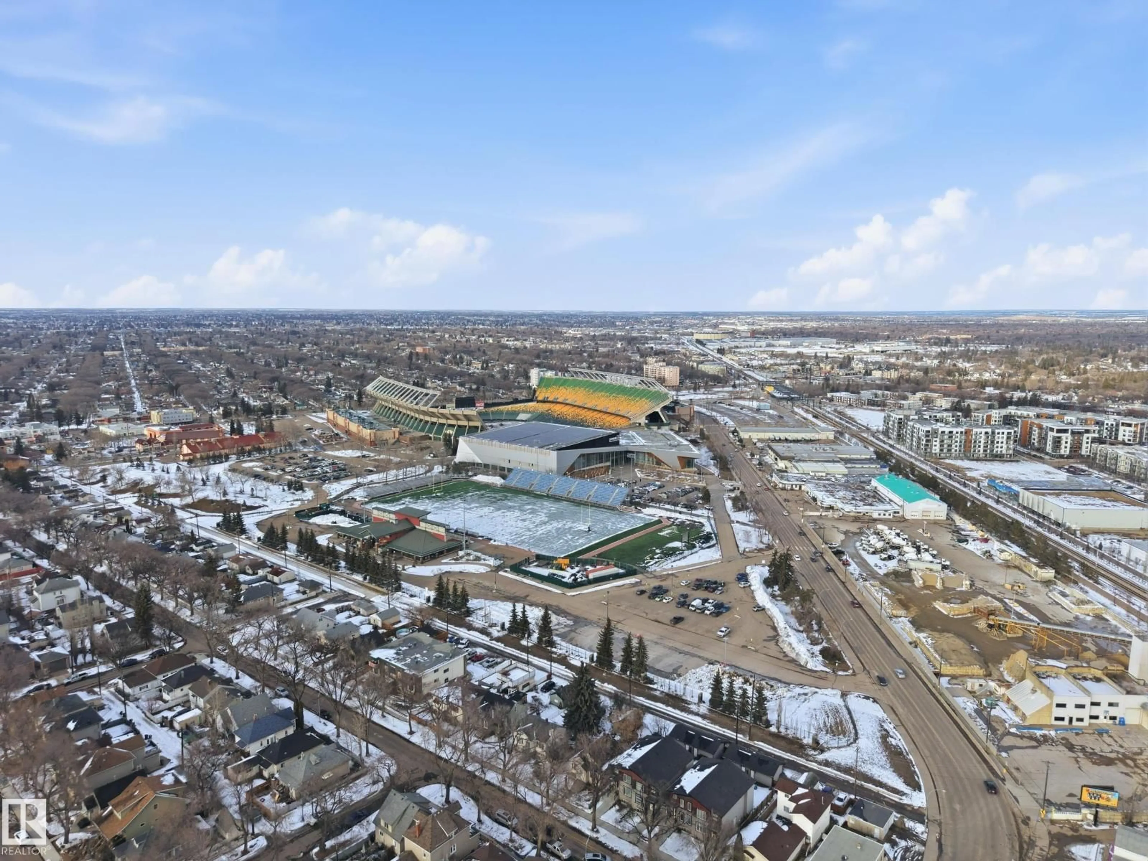 A pic from outside/outdoor area/front of a property/back of a property/a pic from drone, unknown for NW - 10734 93 ST, Edmonton Alberta T5H1Y3