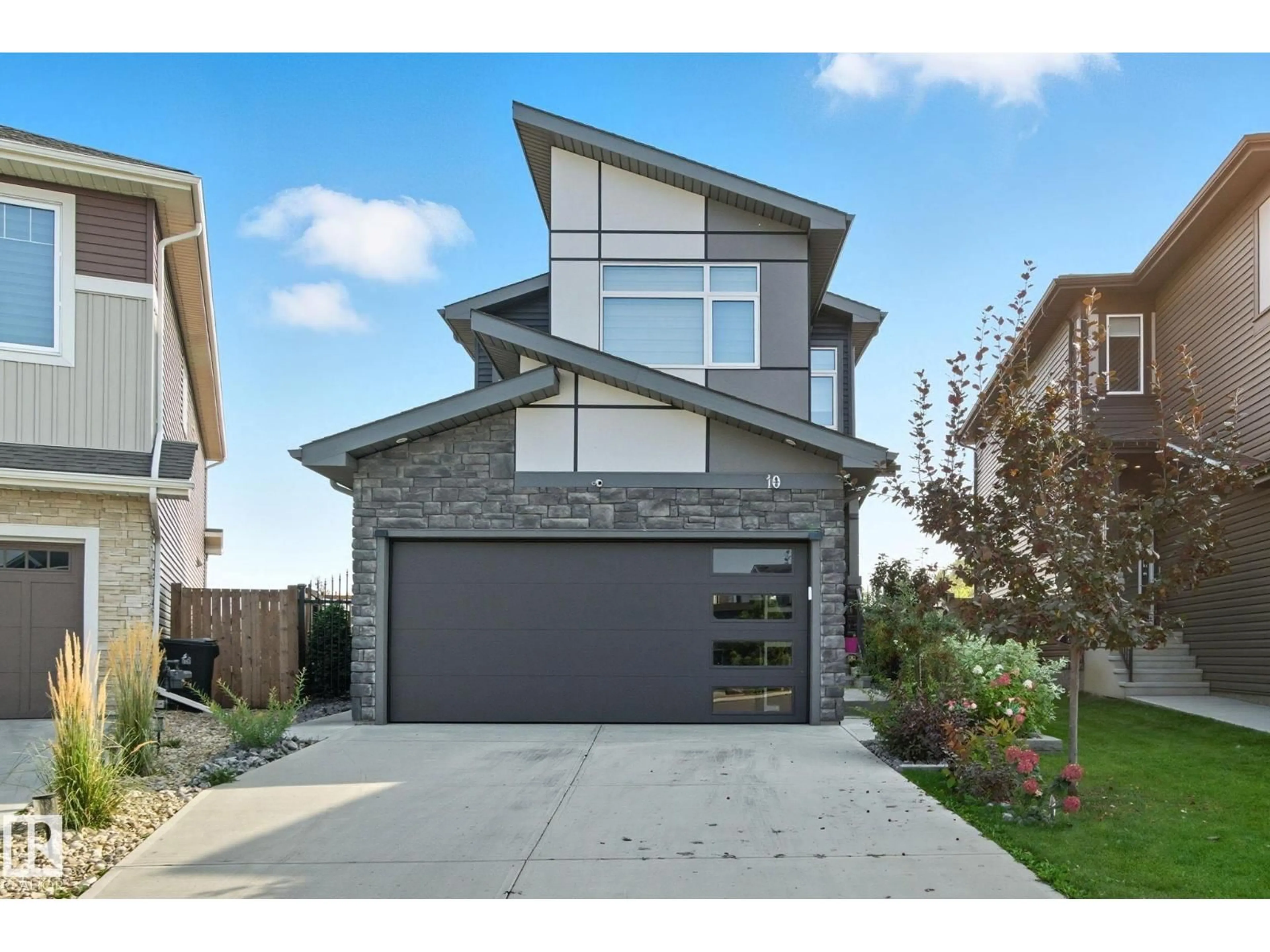 Home with brick exterior material, street for 10 PROSPECT PL, Spruce Grove Alberta T7X2W4