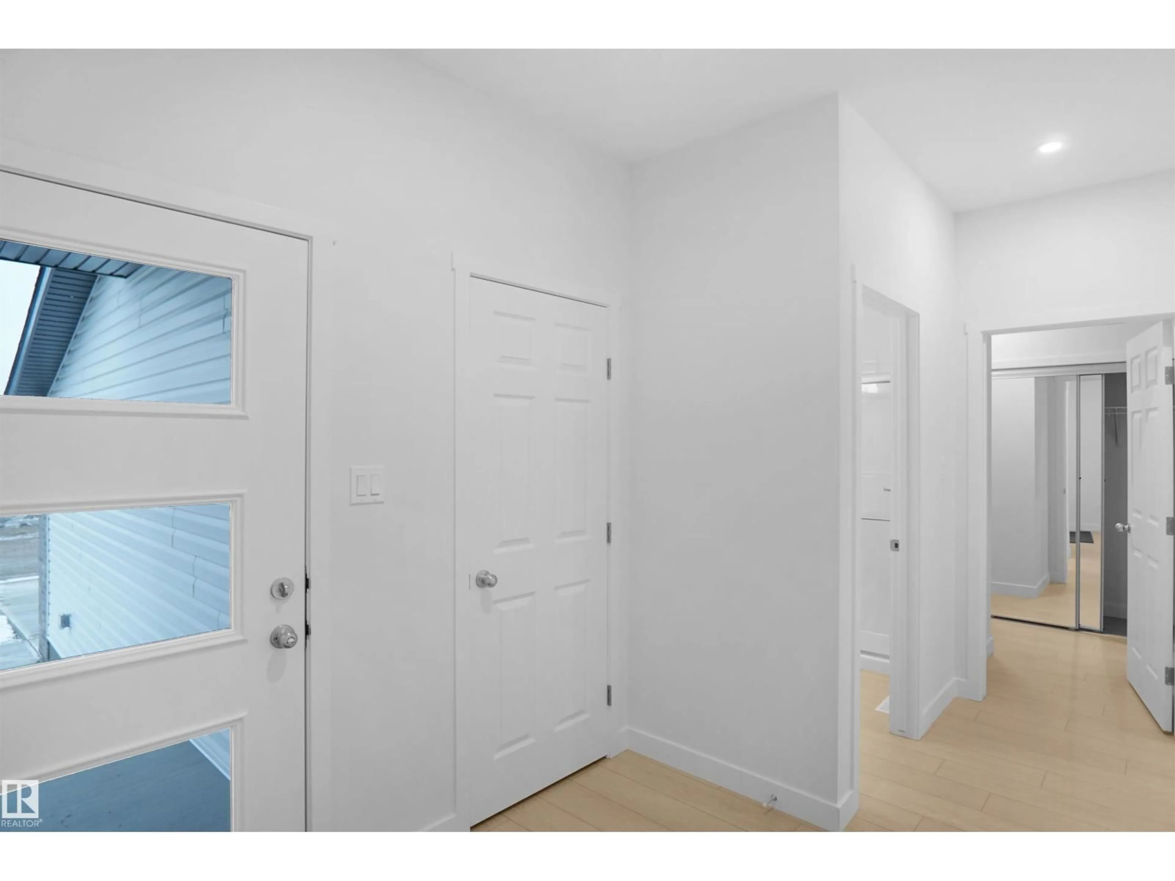 Indoor entryway for NW - 2233 194A ST, Edmonton Alberta T6M3B6
