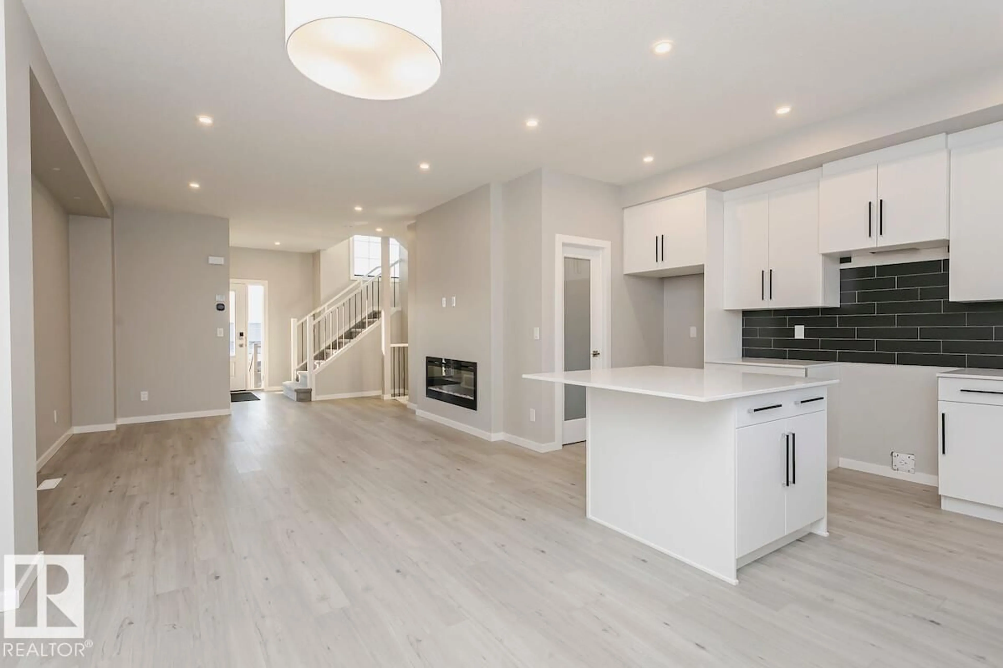 Open concept kitchen, unknown for 1 CLICHY CL, St. Albert Alberta T8T2E3