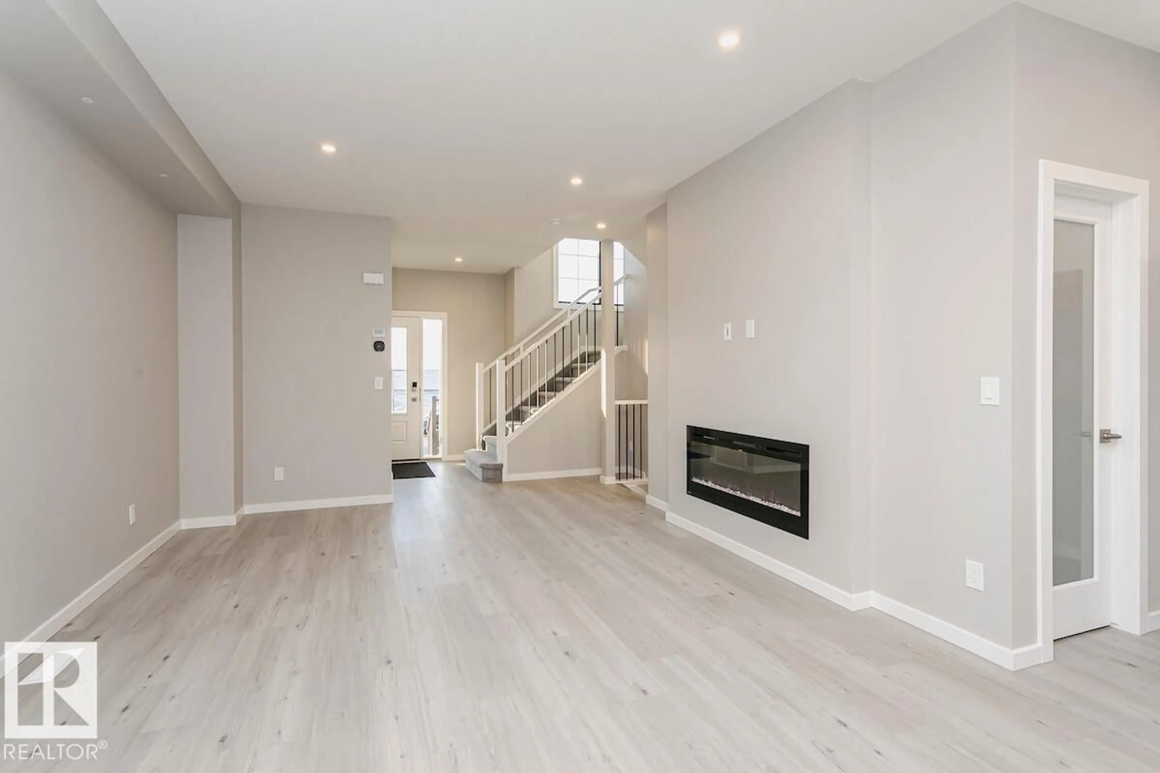 Unknown for 1 CLICHY CL, St. Albert Alberta T8T2E3