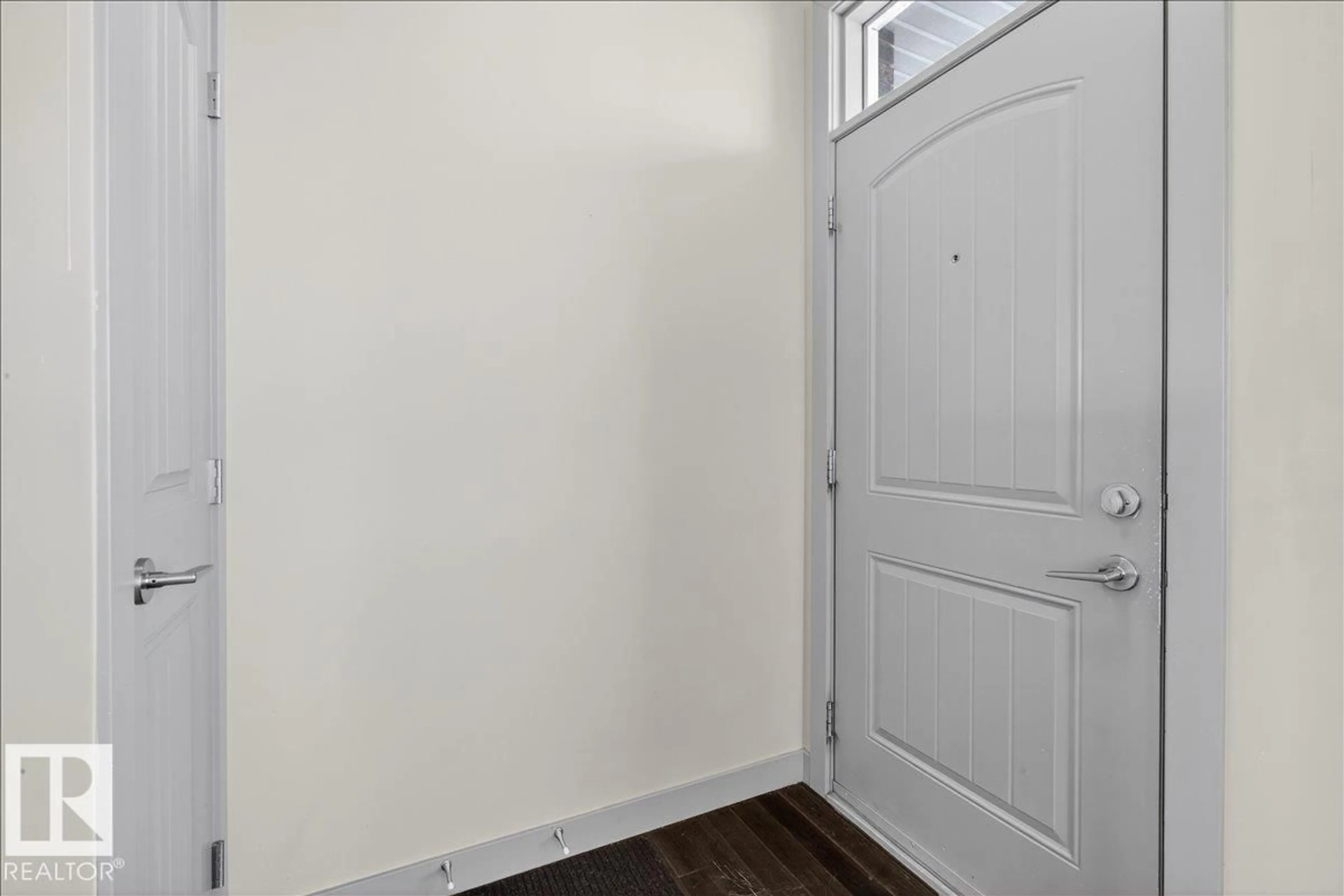 Indoor entryway for LI SW - 2105 CASSELMAN LINK, Edmonton Alberta T6W0V8