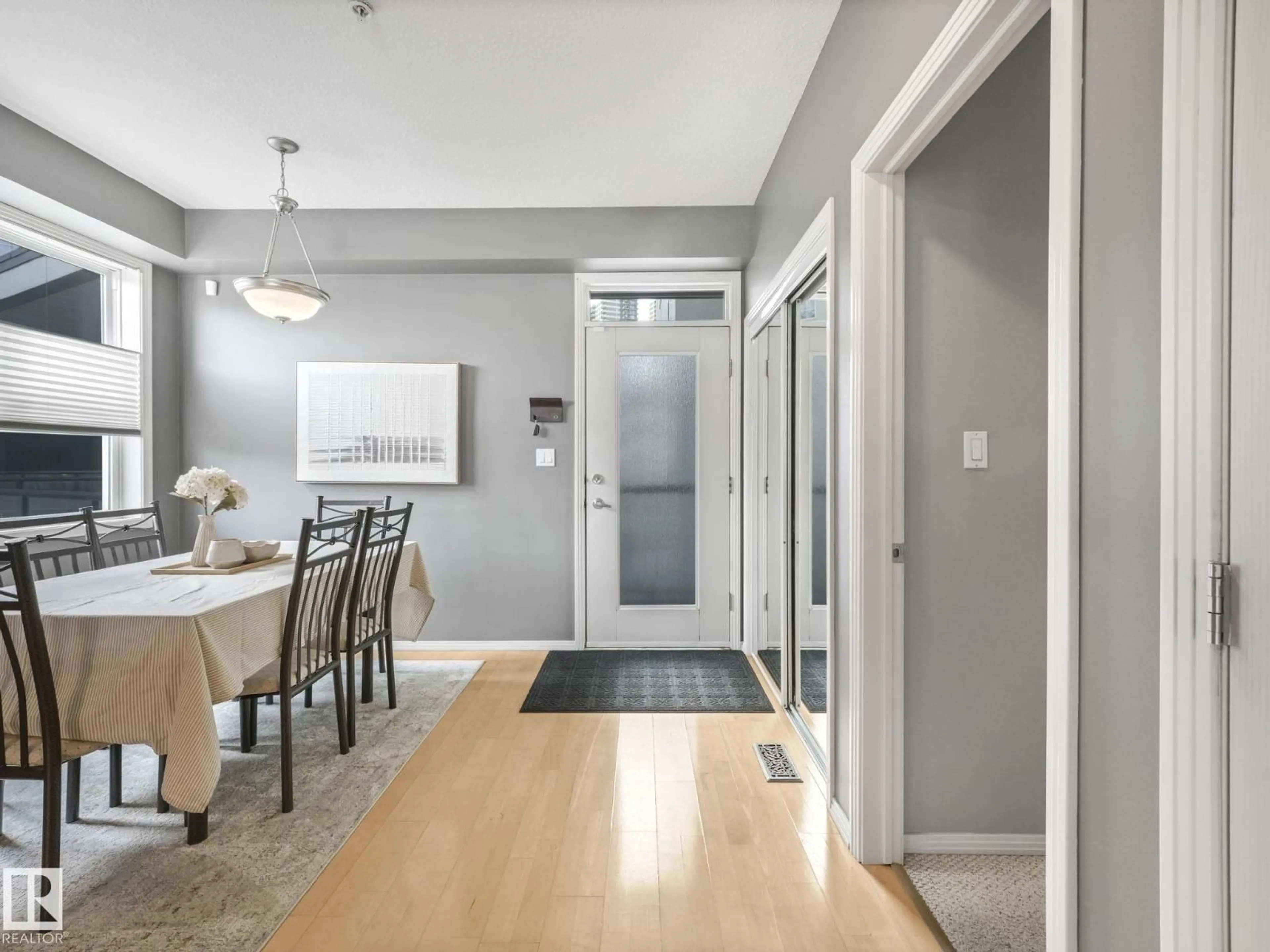 Dining room, unknown for 201 - 9804 101 ST, Edmonton Alberta T5K2R6