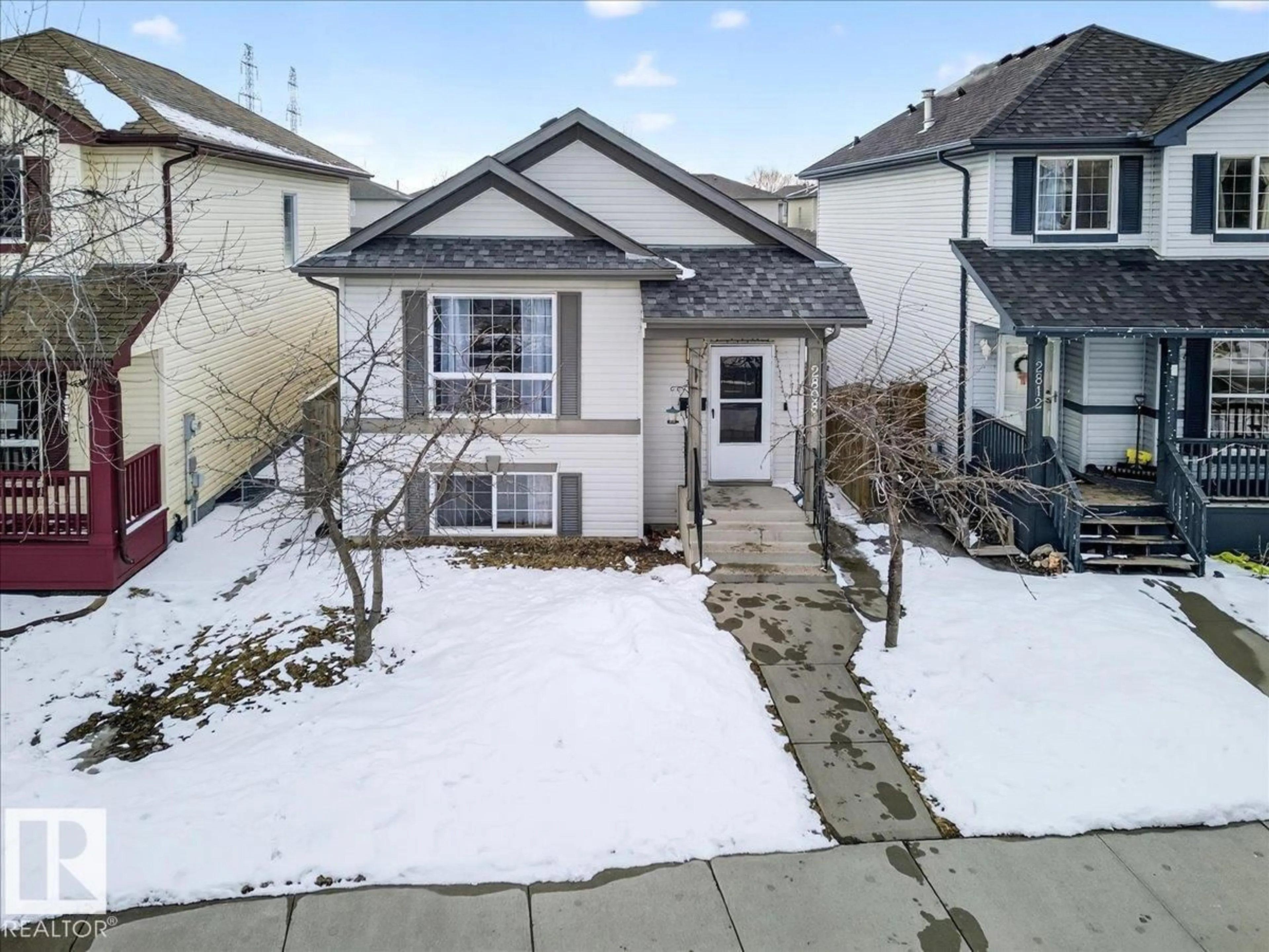 A pic from outside/outdoor area/front of a property/back of a property/a pic from drone, street for 2808 25 ST, Edmonton Alberta T6T2A3