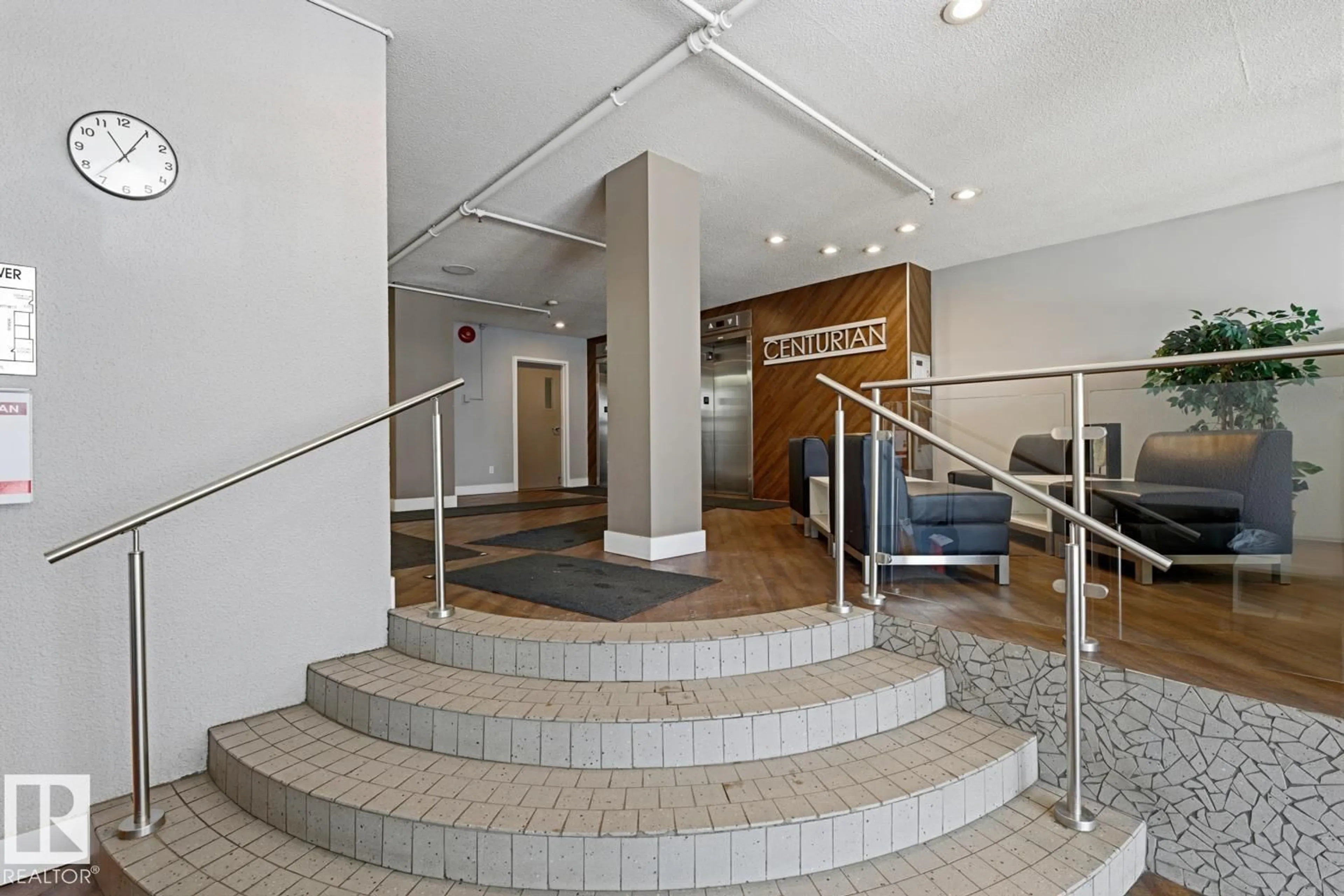 Indoor foyer for #307 - 10160 116 ST, Edmonton Alberta T5K1V9