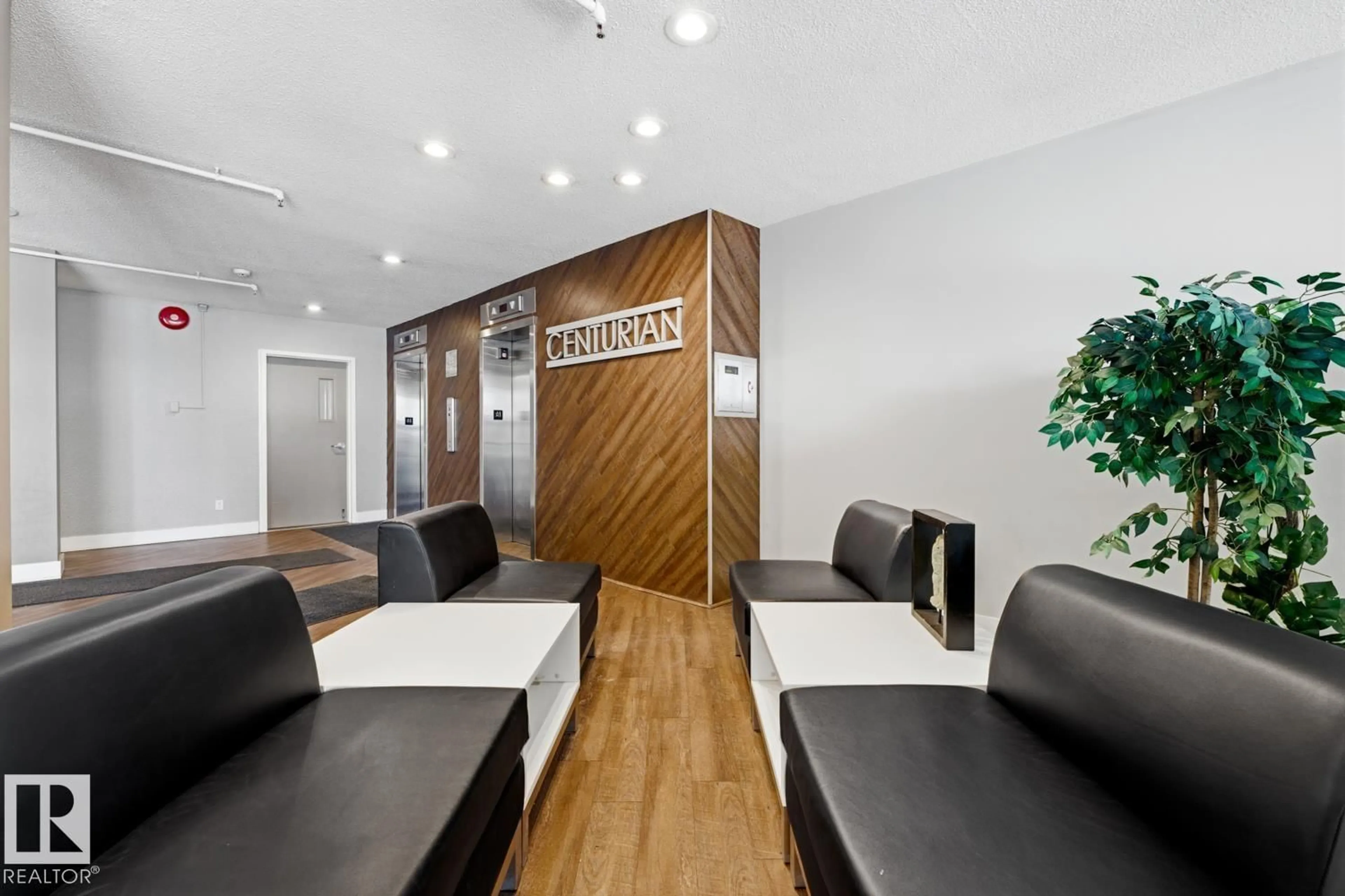 Indoor foyer for #307 - 10160 116 ST, Edmonton Alberta T5K1V9