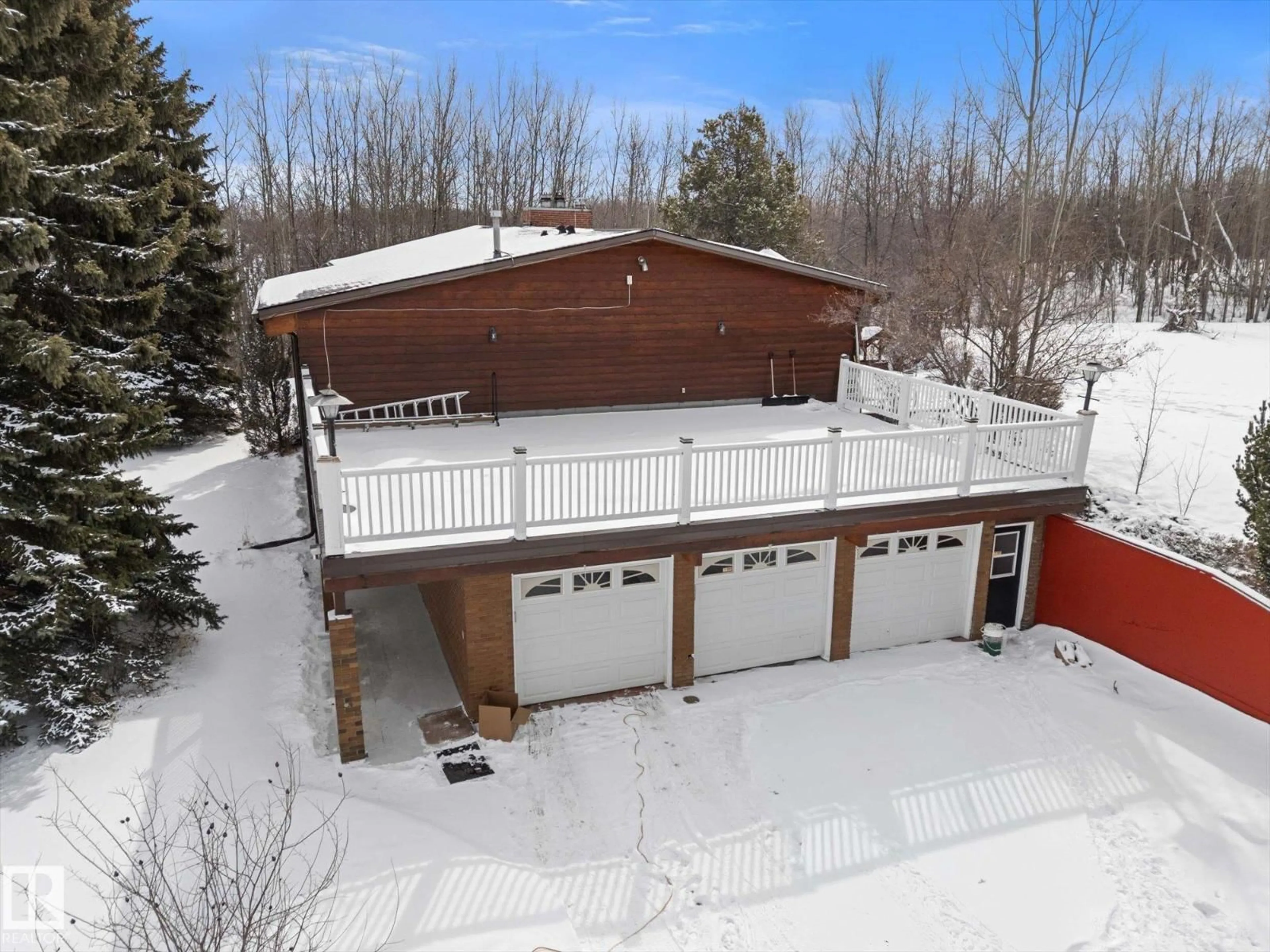 A pic from outside/outdoor area/front of a property/back of a property/a pic from drone, unknown for 53014 RGE ROAD 13, Rural Parkland County Alberta T7Y2T2