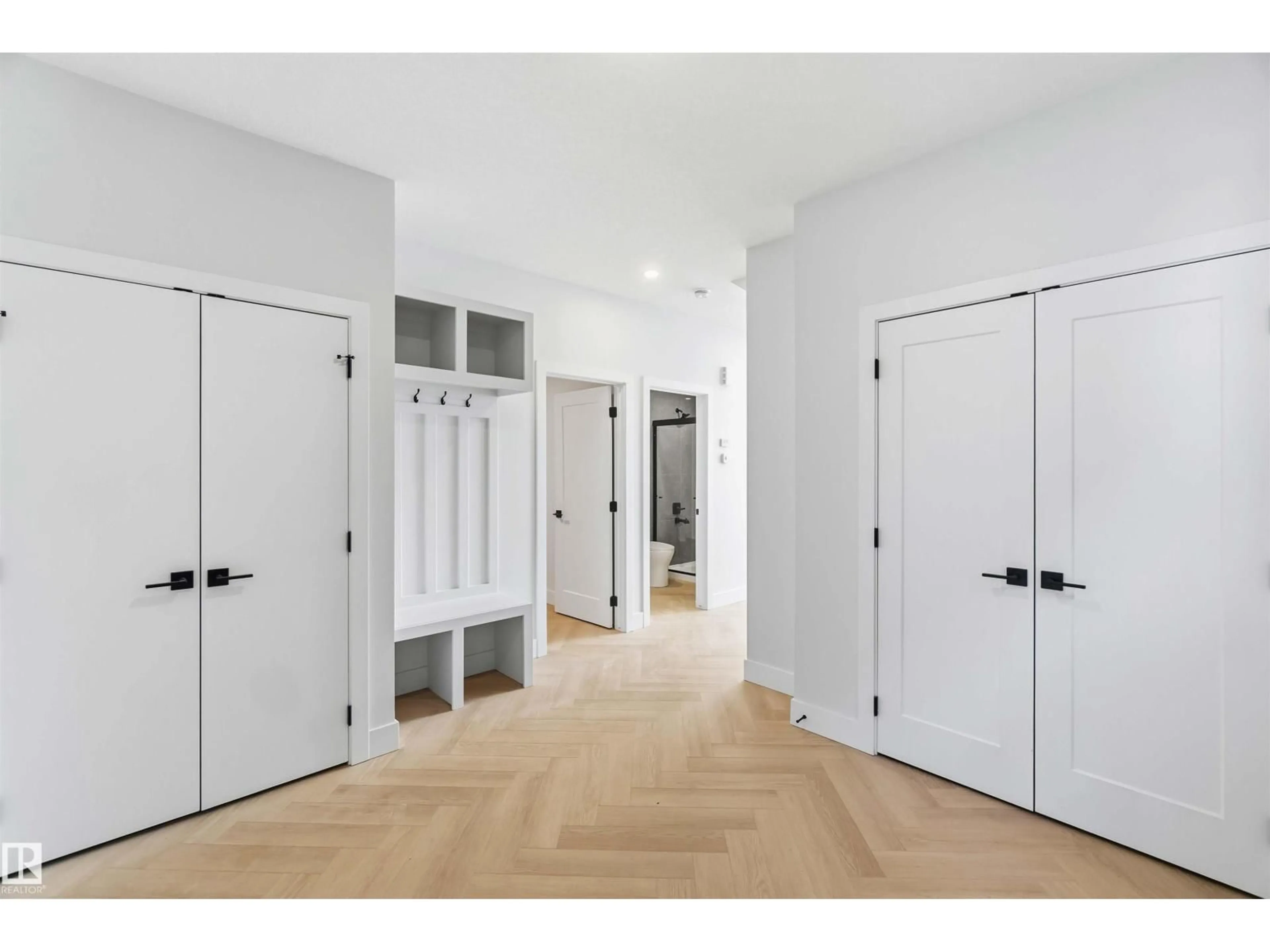 Indoor entryway for 94 ELDRIDGE POINTE, St. Albert Alberta T8N7Z9