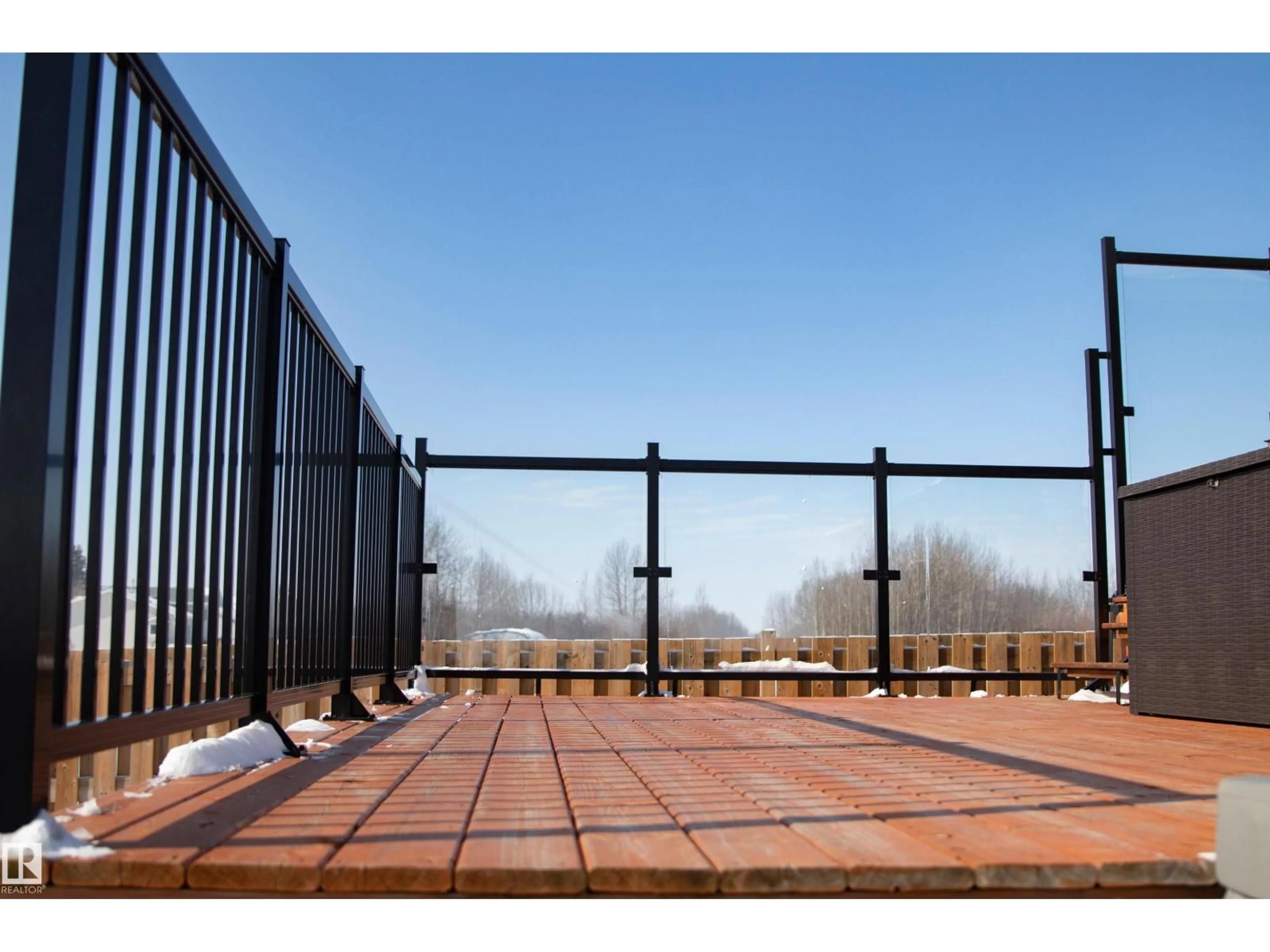 Patio, building for 5007 55 AV, Redwater Alberta T0A2W0