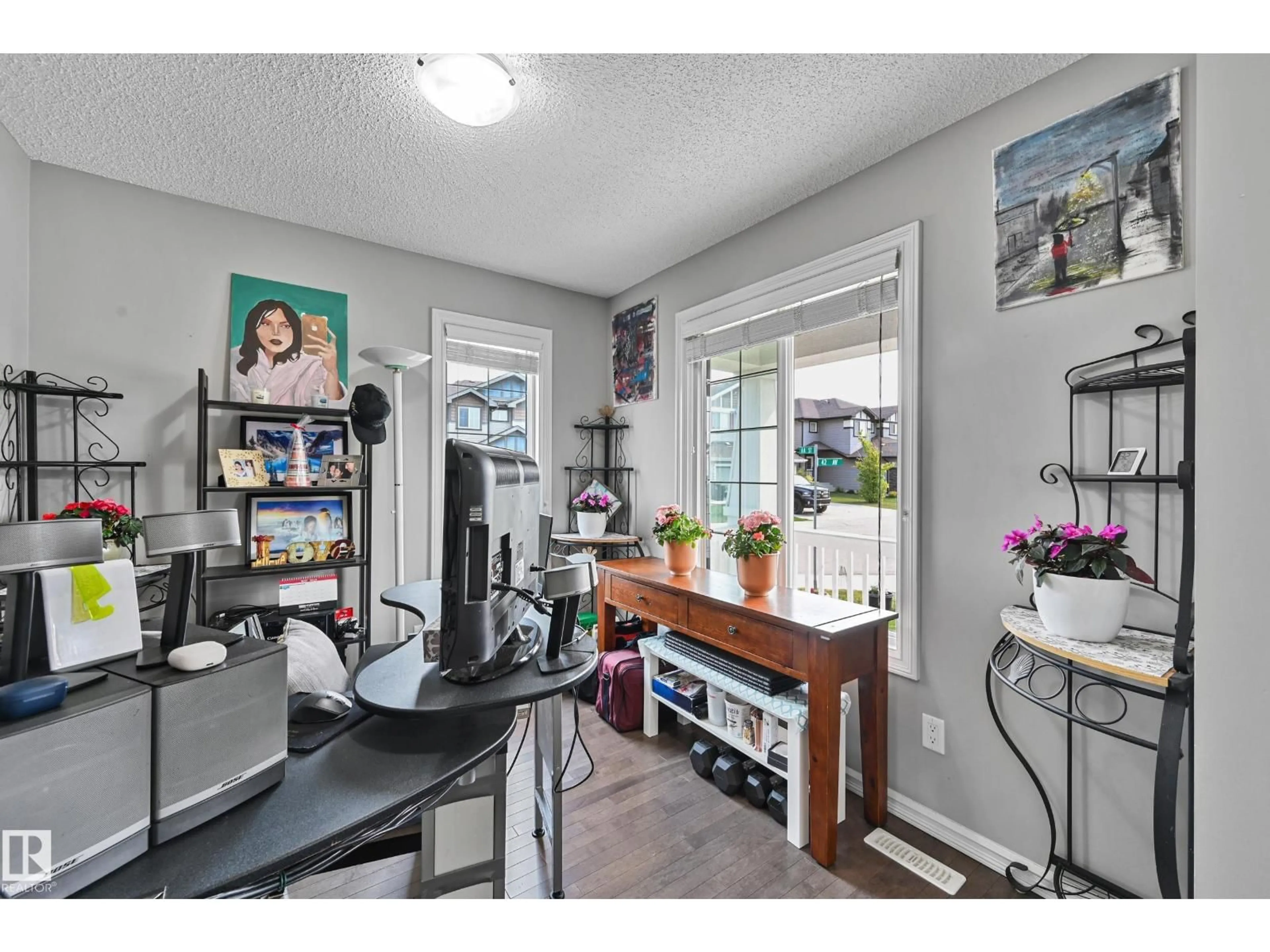 Unknown for 4158 6A ST, Edmonton Alberta T6T0W9