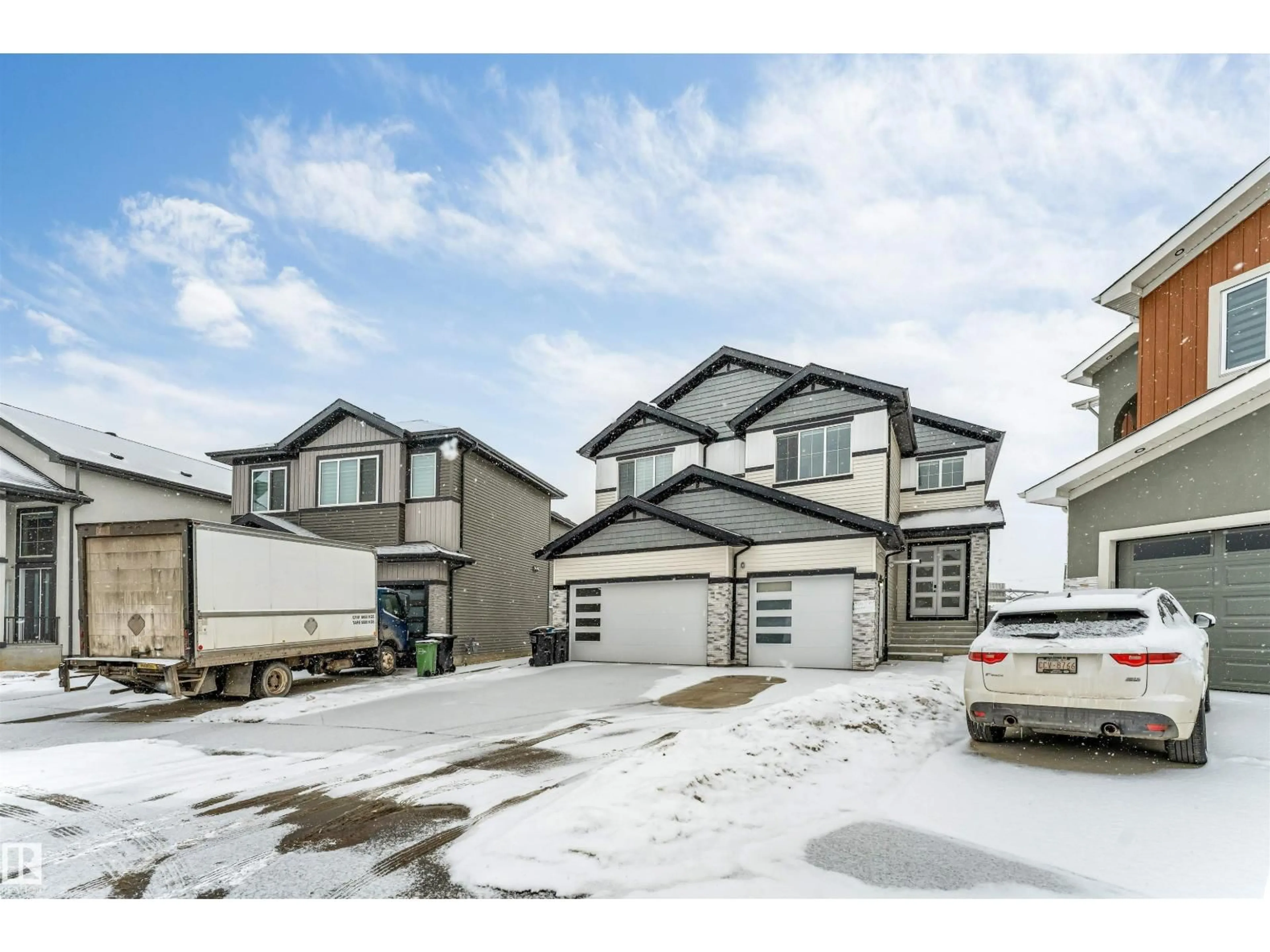 Unknown for 304 33 AV, Edmonton Alberta T6T2V8