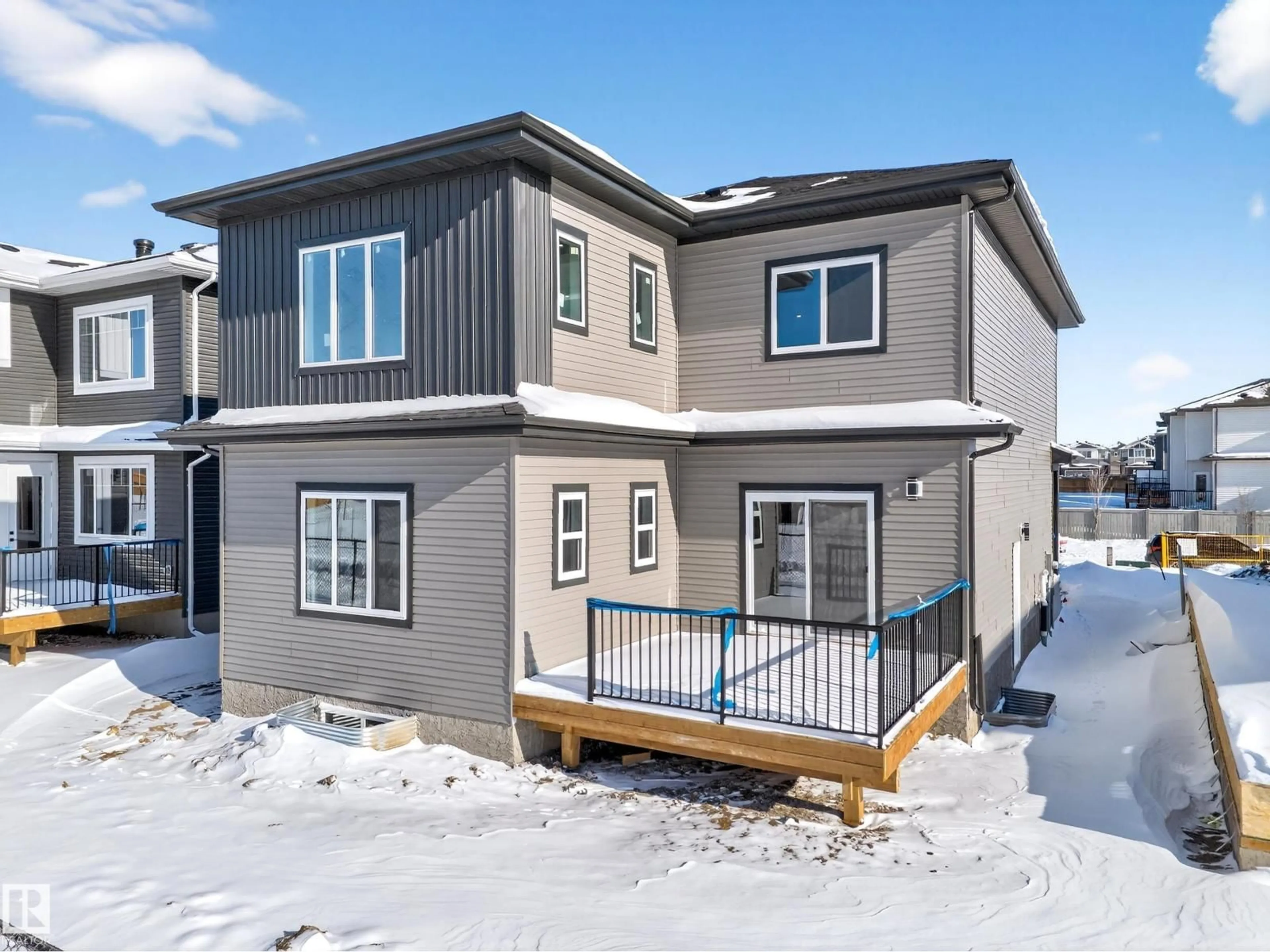 Home with vinyl exterior material, unknown for 4006 40 ST, Beaumont Alberta T4X3B6