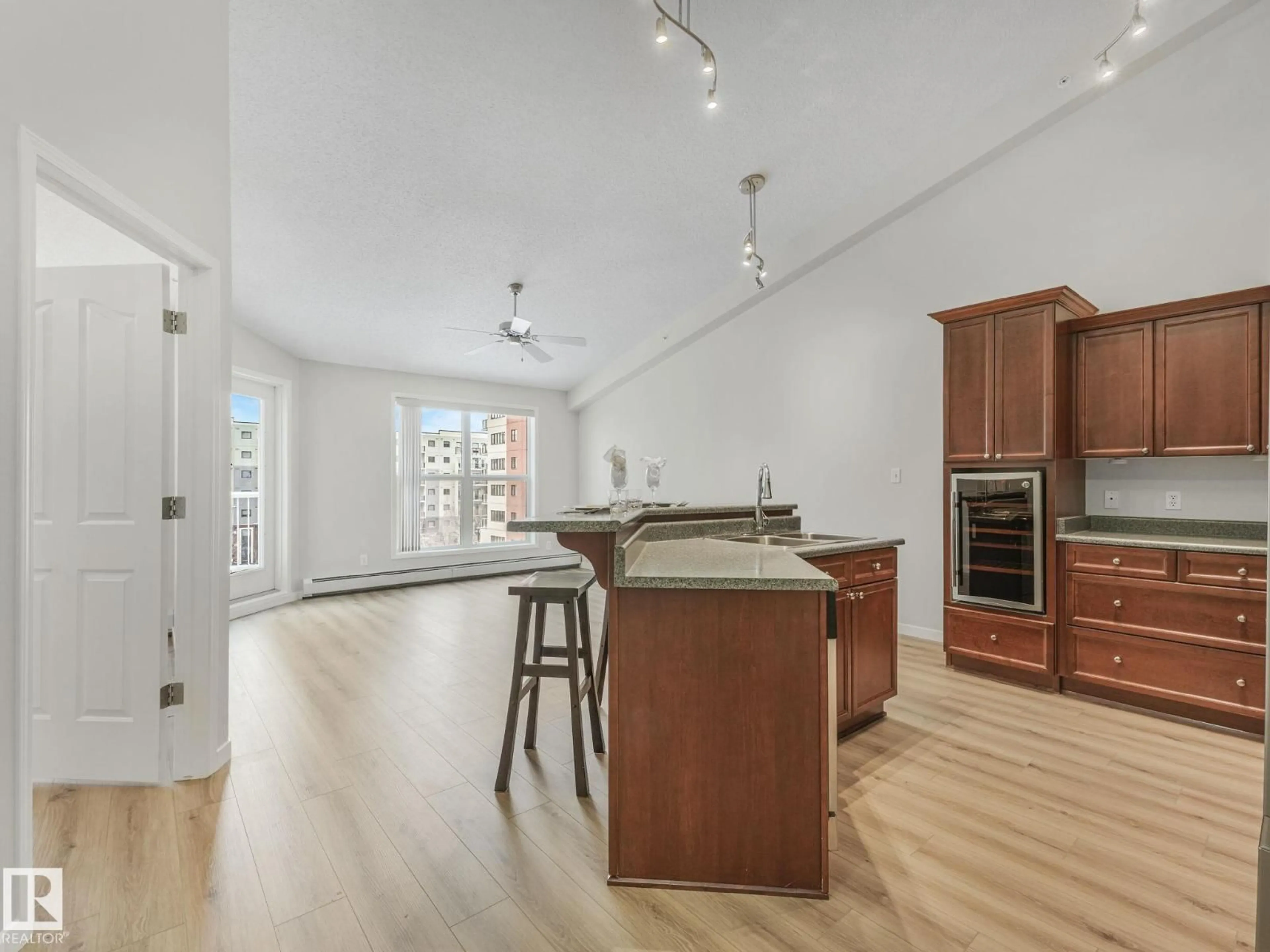 Open concept kitchen, unknown for 515 10311 111 ST NW, Edmonton Alberta T5K2Y8