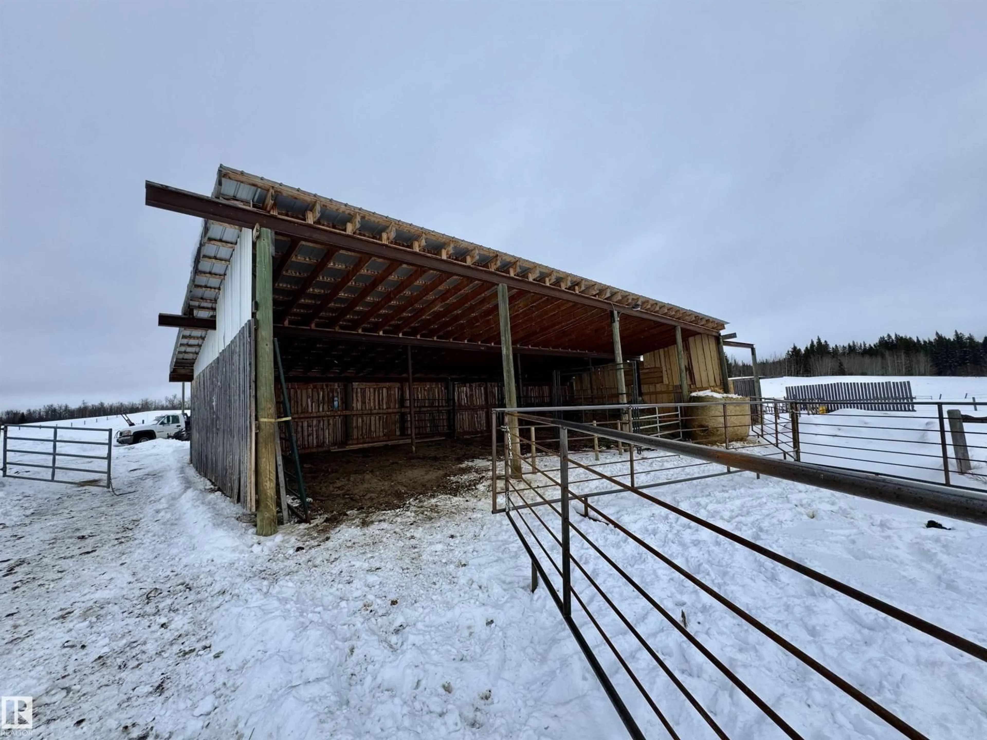Shed for 602 - 17459 TOWNSHIP RD, Rural Smoky Lake County Alberta T0A3C0