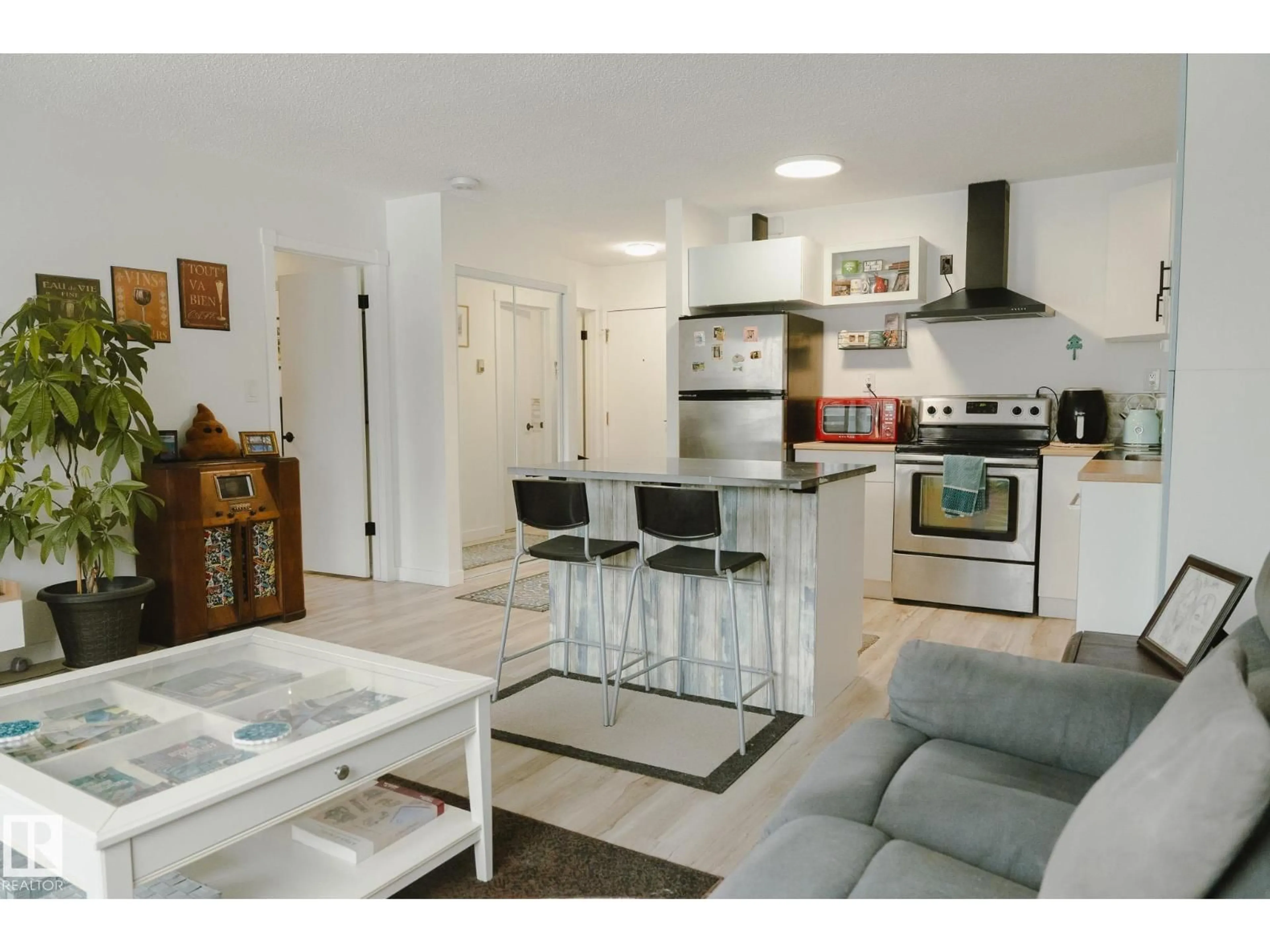 Open concept kitchen, unknown for #303 - 10432 76 AV, Edmonton Alberta T6E1L1